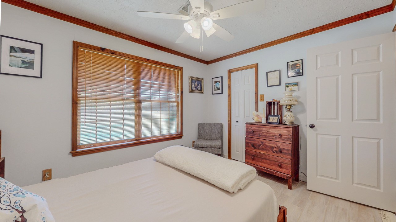 901 Casey Street Property Photo 29
