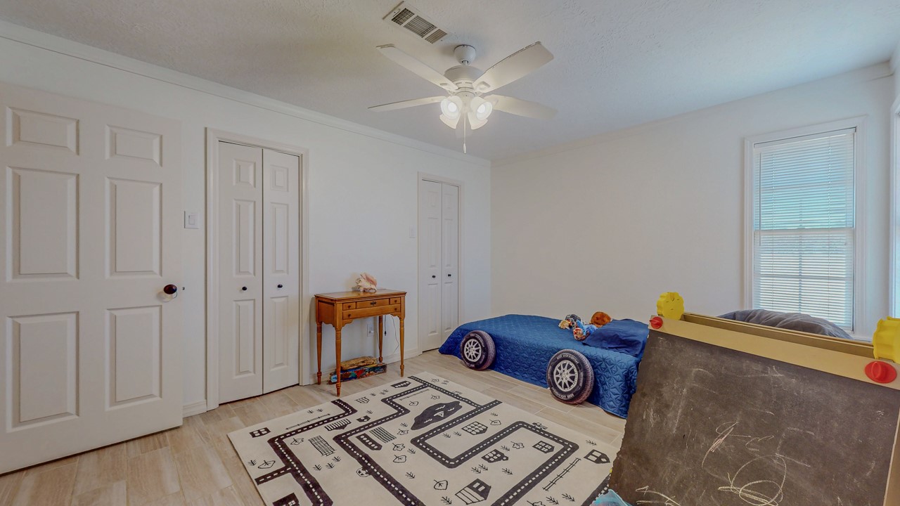 901 Casey Street Property Photo 33