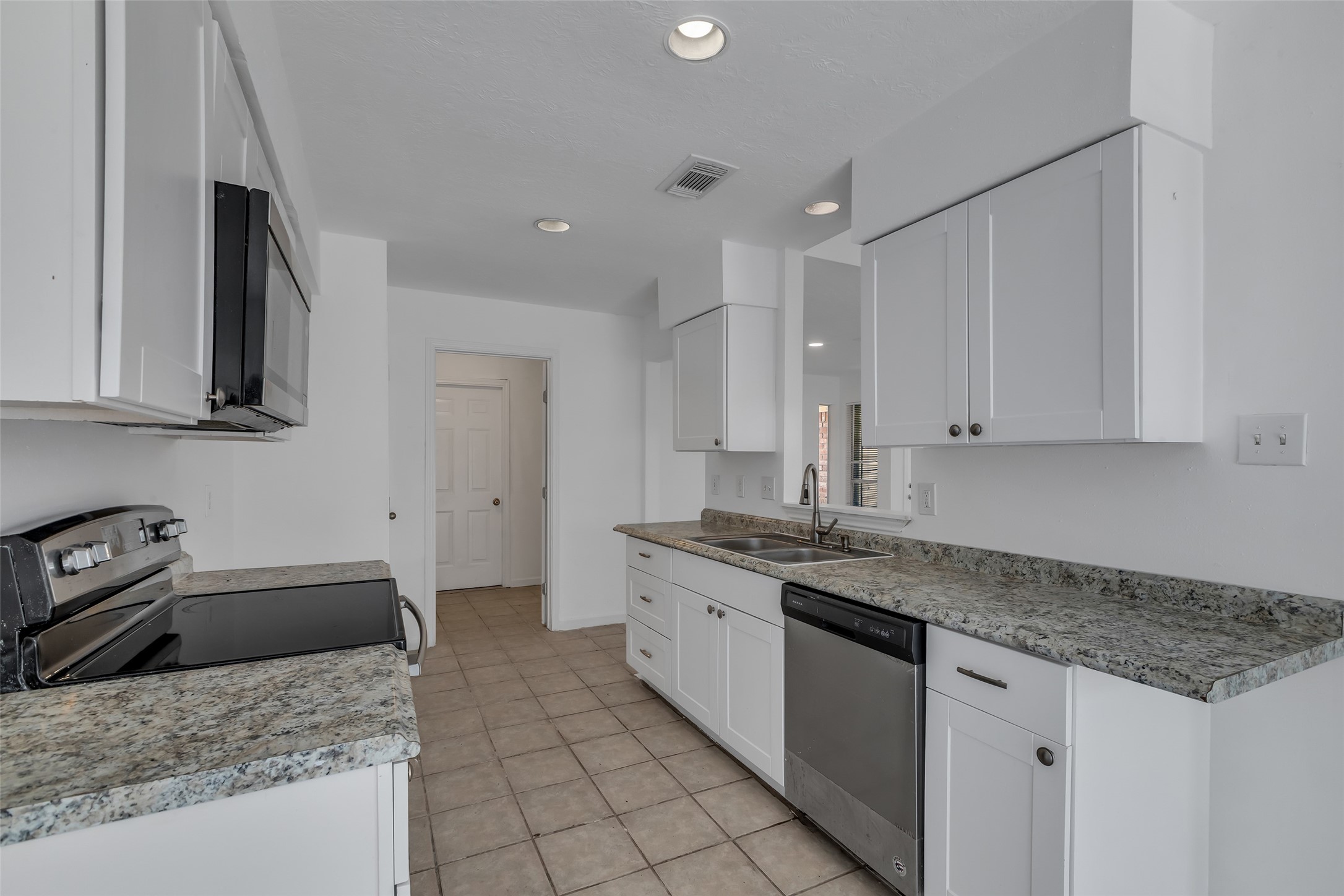 4307 Eagle Fork Drive Property Photo 4