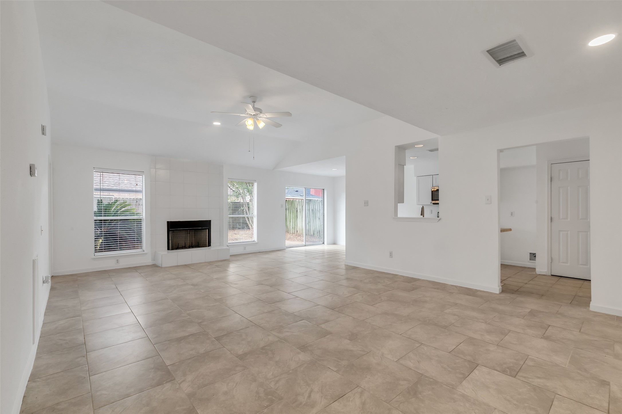 4307 Eagle Fork Drive Property Photo 8
