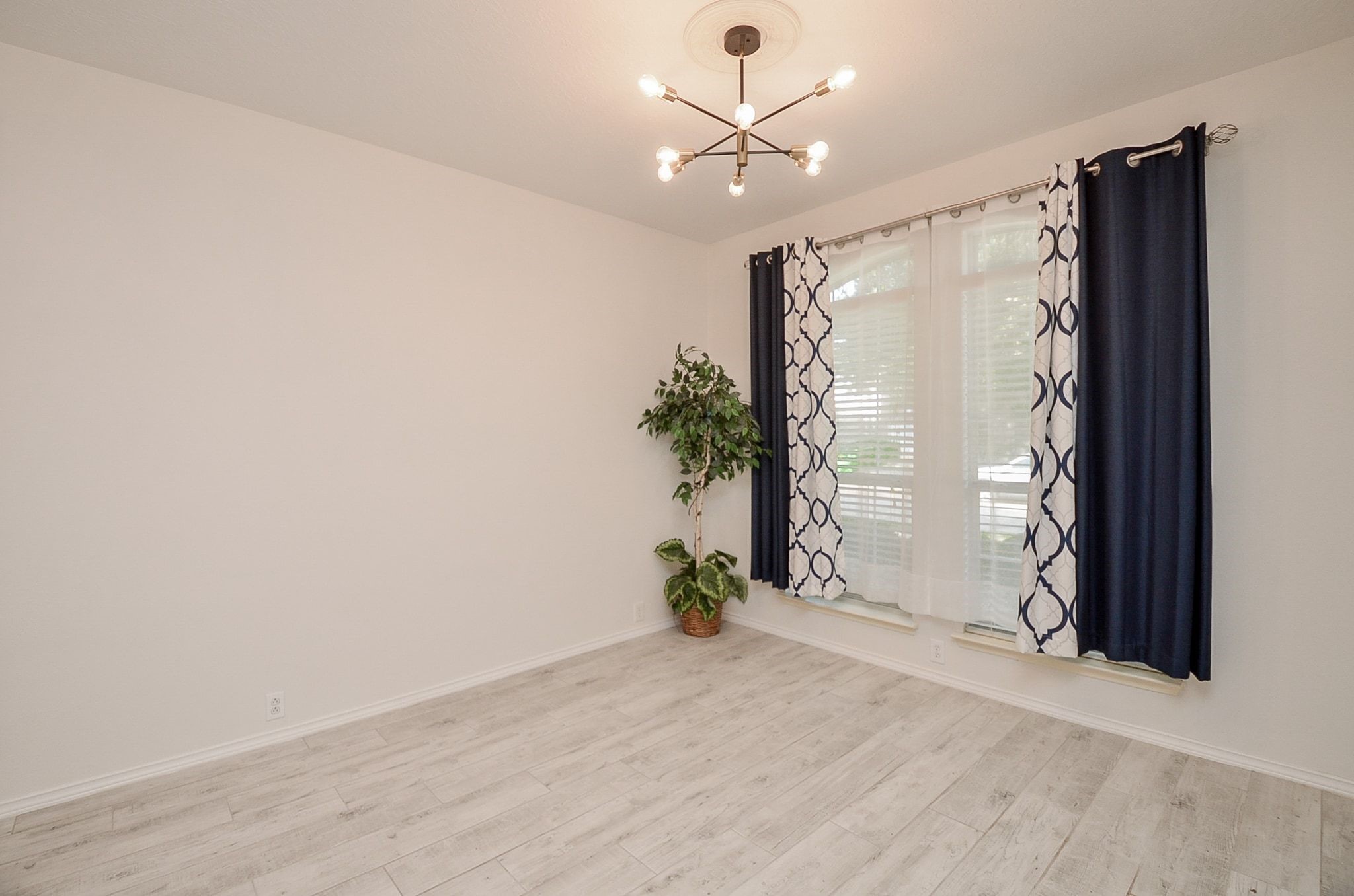 3050 Providence Oak Street Property Photo 7