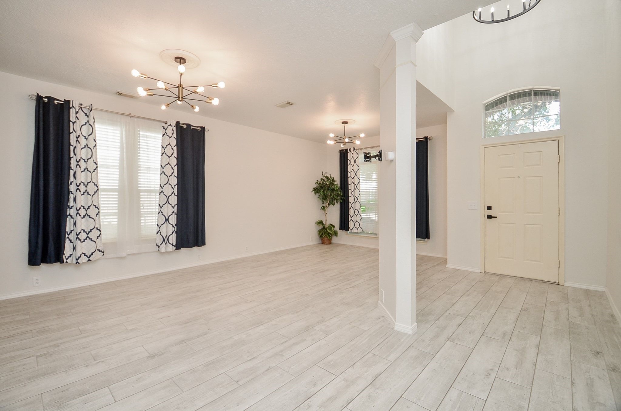 3050 Providence Oak Street Property Photo 13