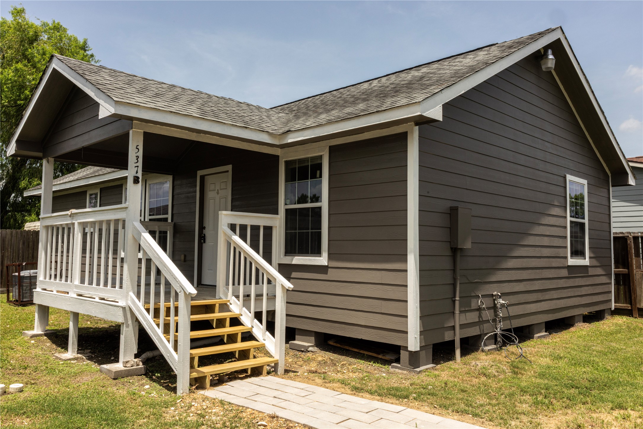 537 Cottontail Drive B Property Photo 1