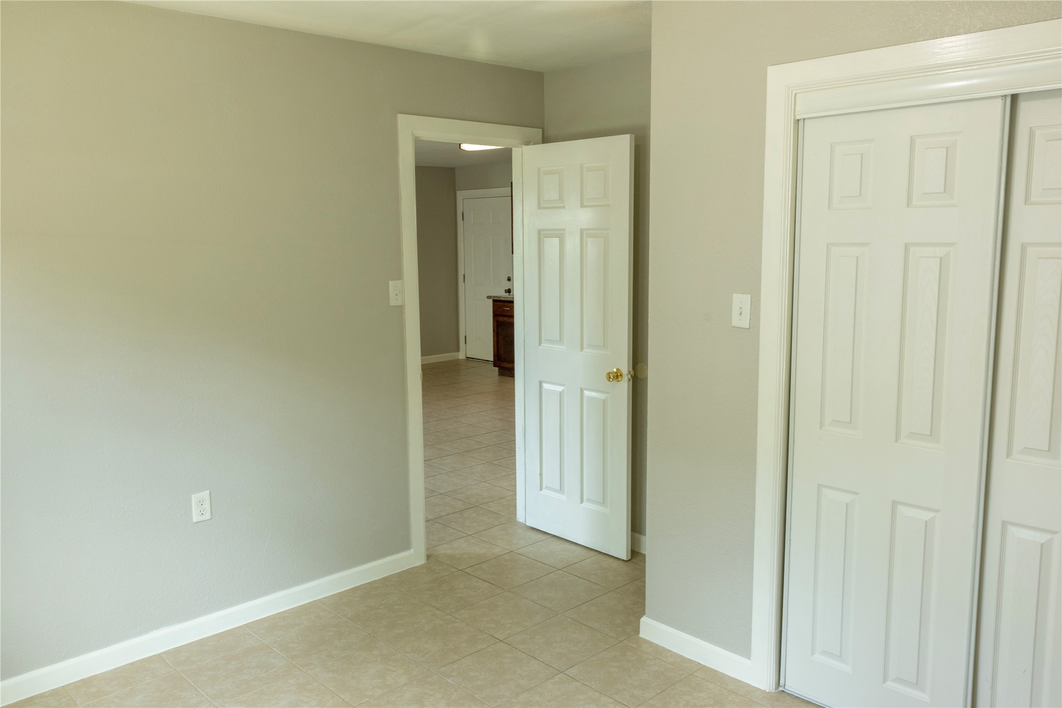 537 Cottontail Drive B Property Photo 7