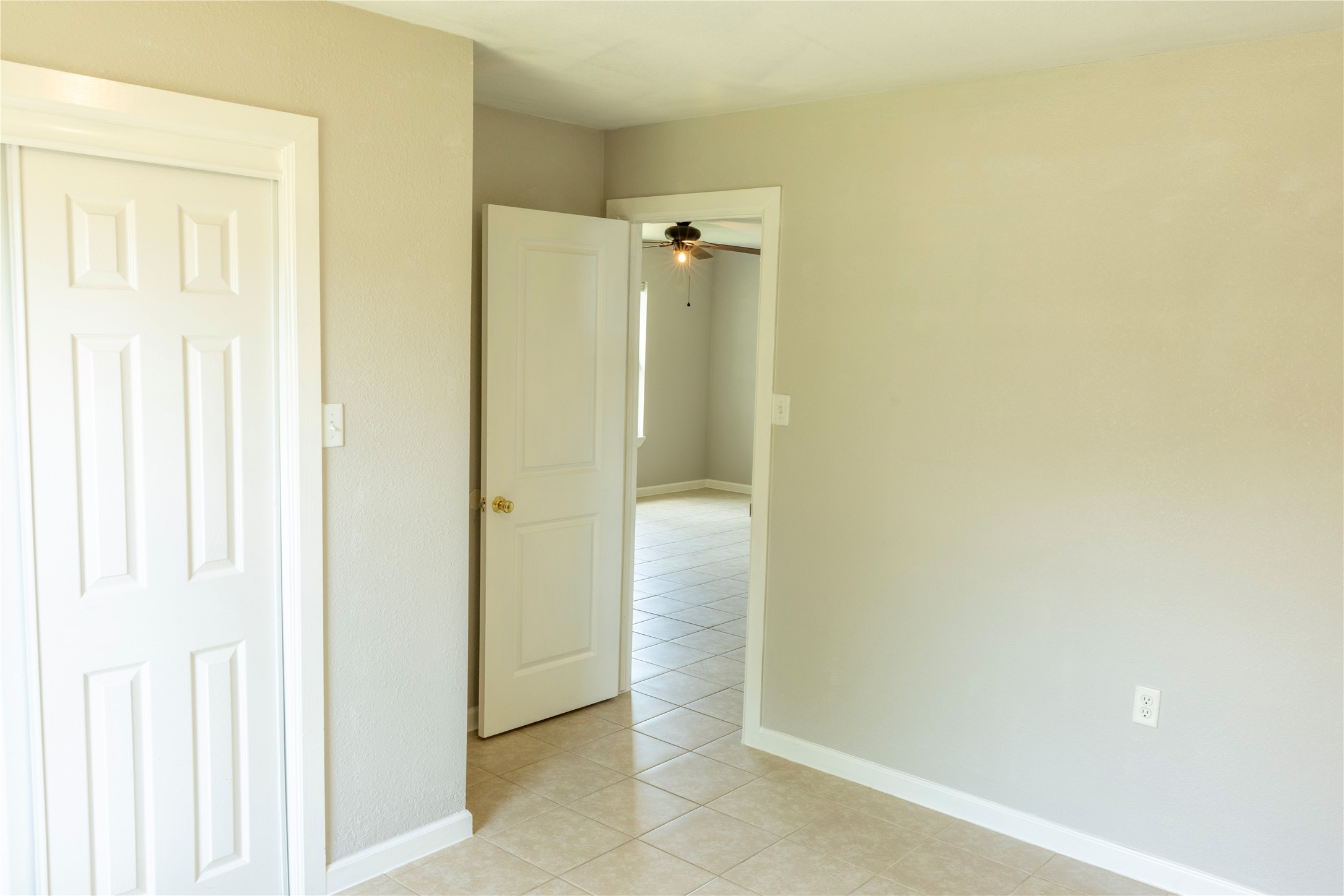 537 Cottontail Drive B Property Photo 11