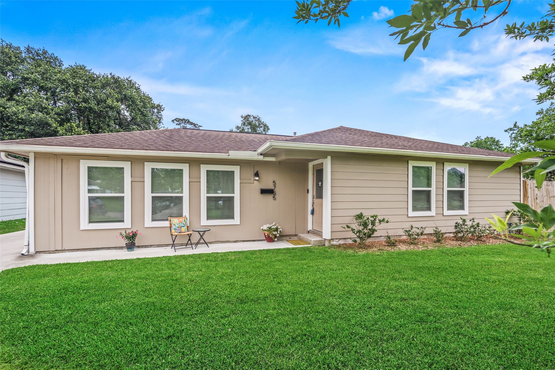 5755 Belvedere Street Property Photo 2