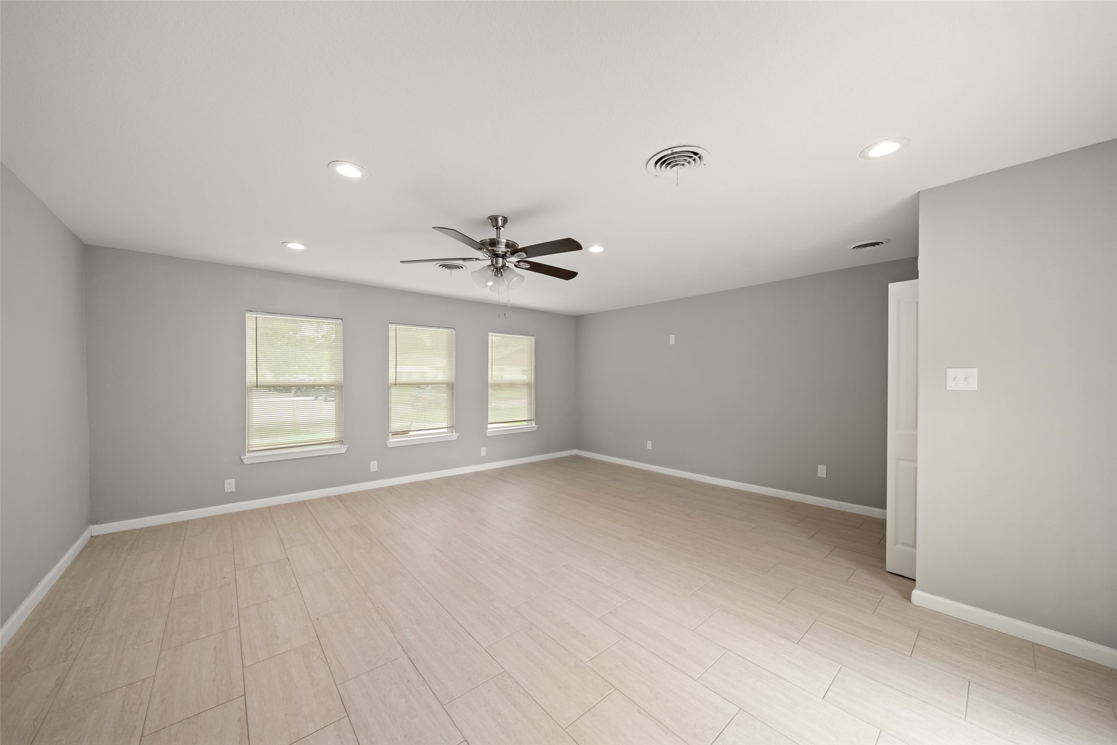 5755 Belvedere Street Property Photo 10