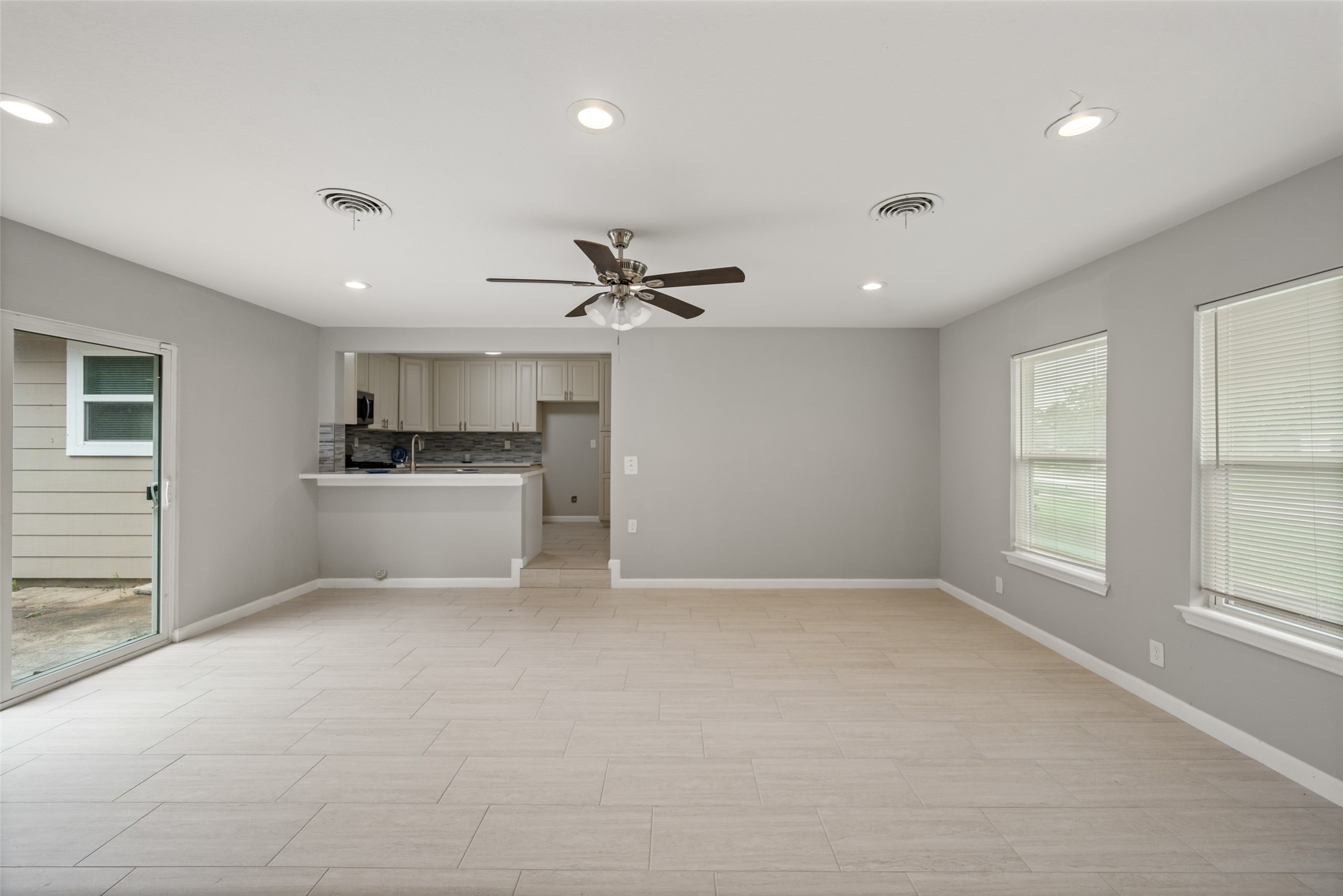 5755 Belvedere Street Property Photo 12
