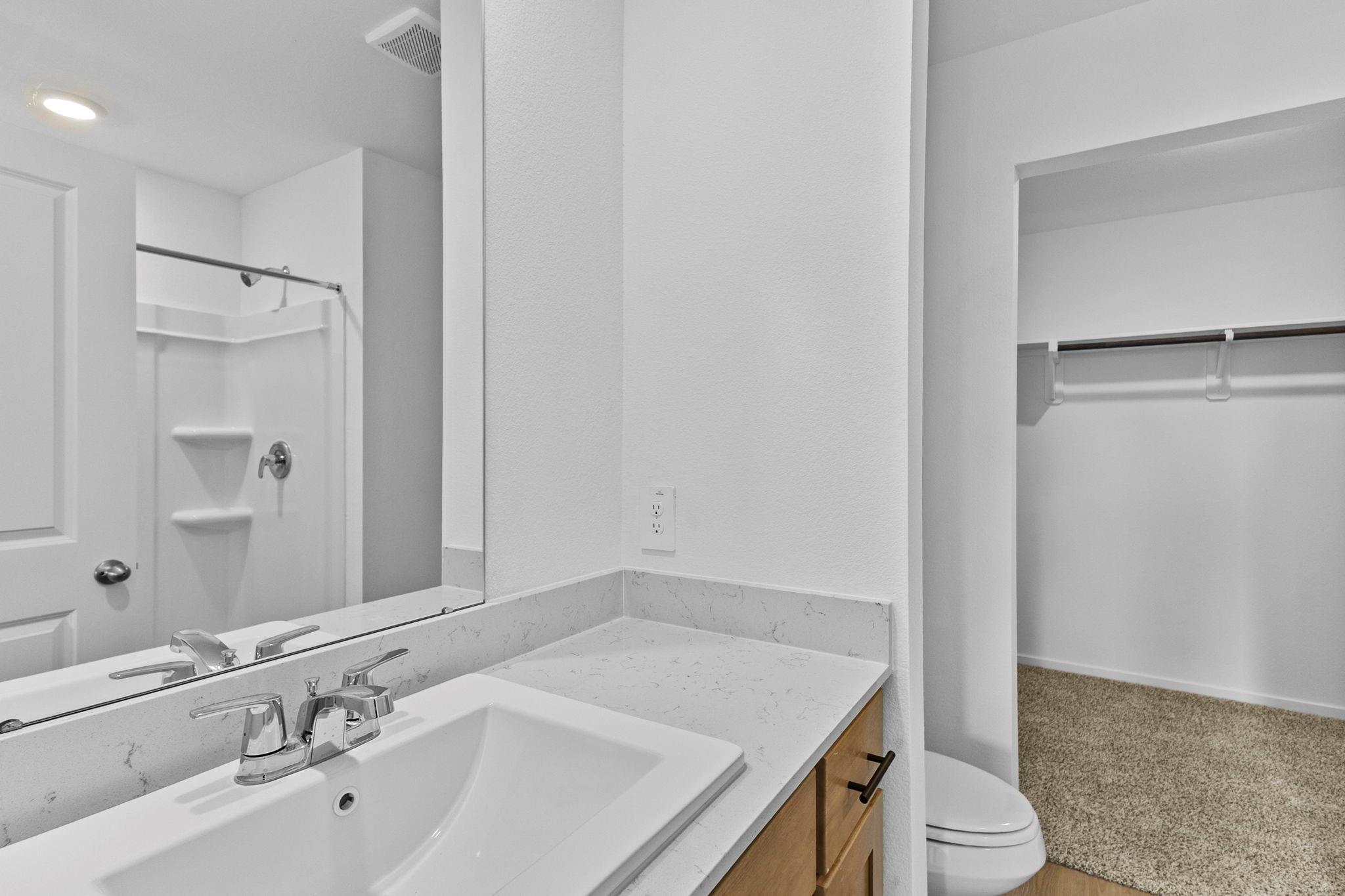 21919 Vernazza Bend Drive Property Photo 14