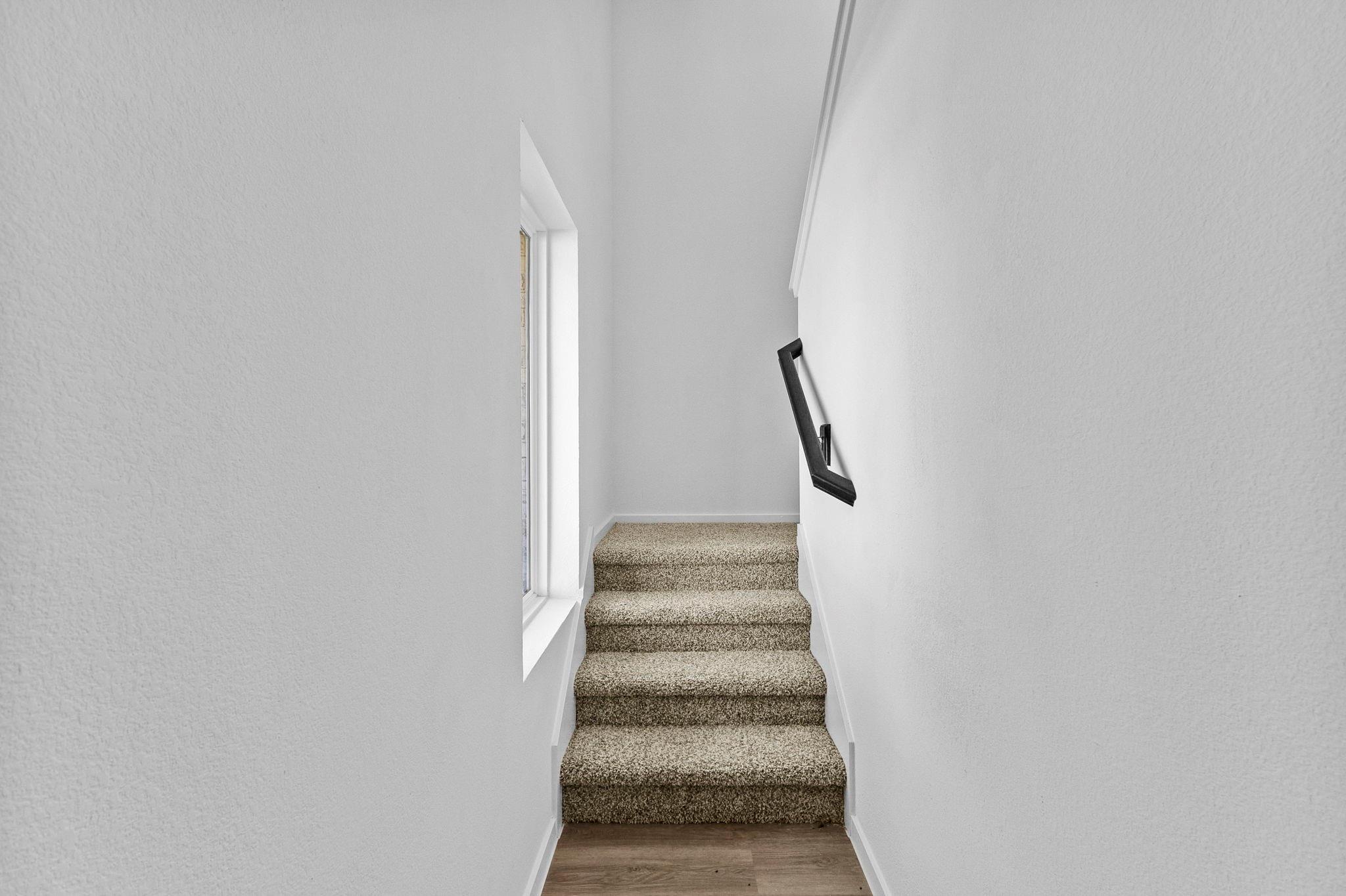 21919 Vernazza Bend Drive Property Photo 17