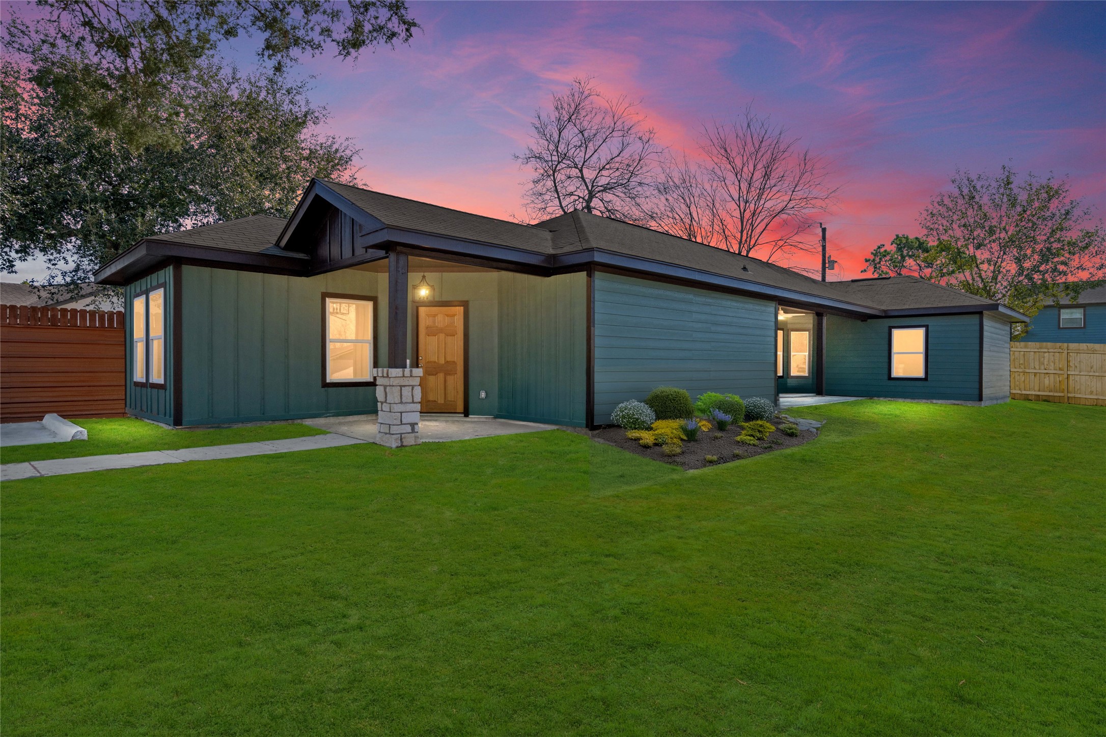 4656 N Teague Street Property Photo 6