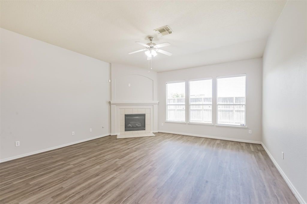 2922 Lemmingham Drive Property Photo 11