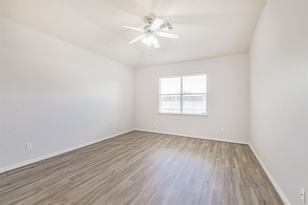 2922 Lemmingham Drive Property Photo 22