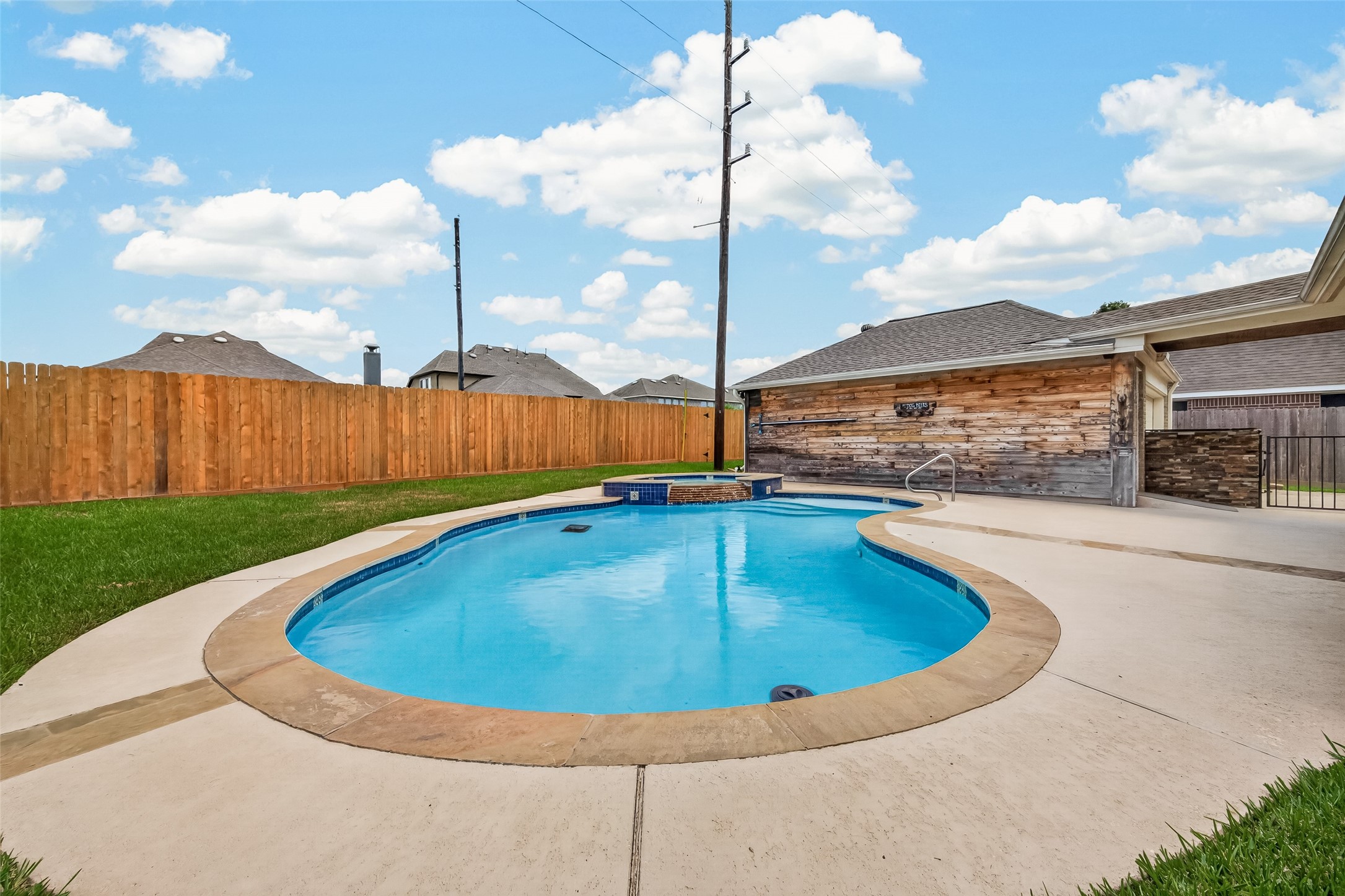 1414 Pecan Crossing Drive Property Photo 45
