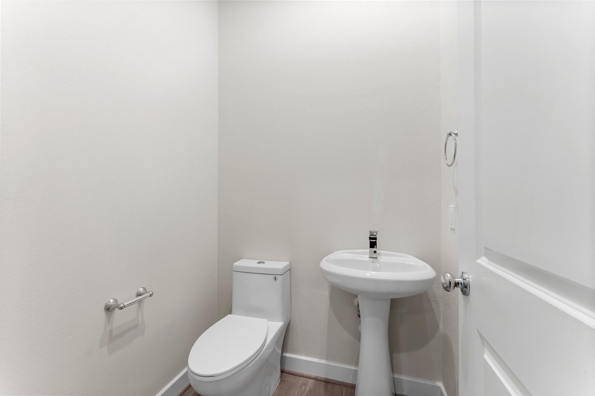 5905 Haring Lane Property Photo 12