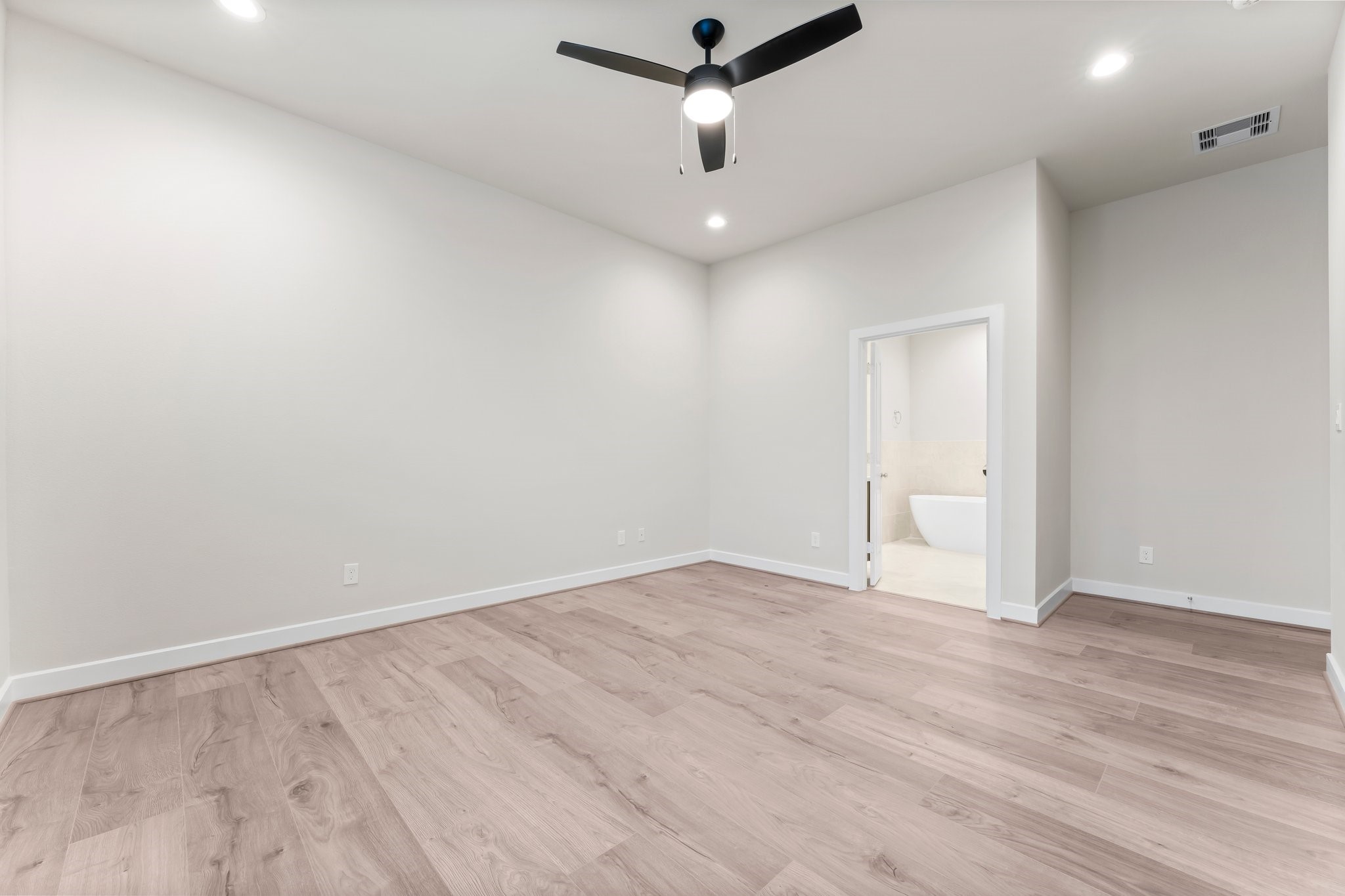5905 Haring Lane Property Photo 16