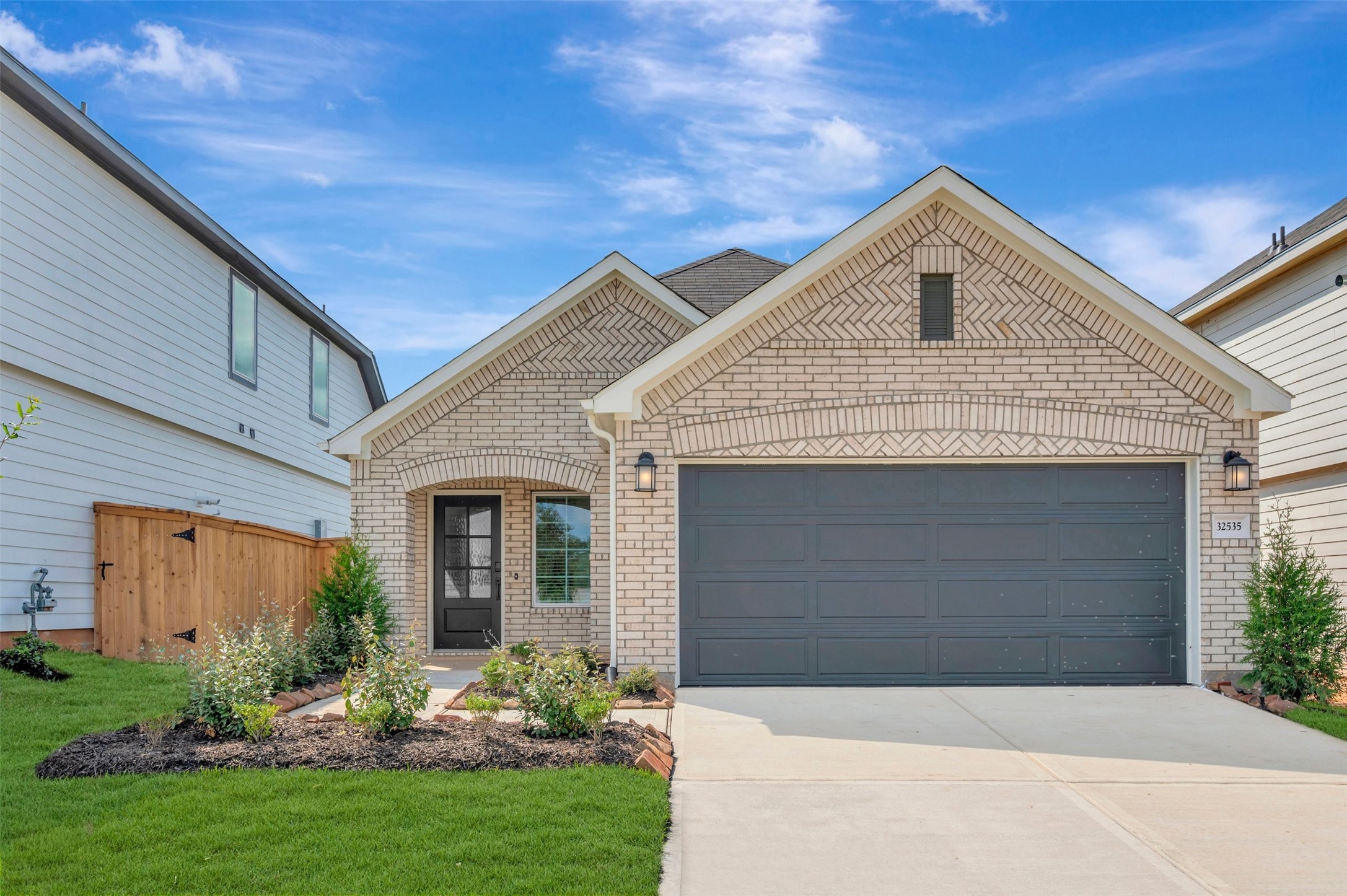 32535 Midsummer Drive Property Photo 1