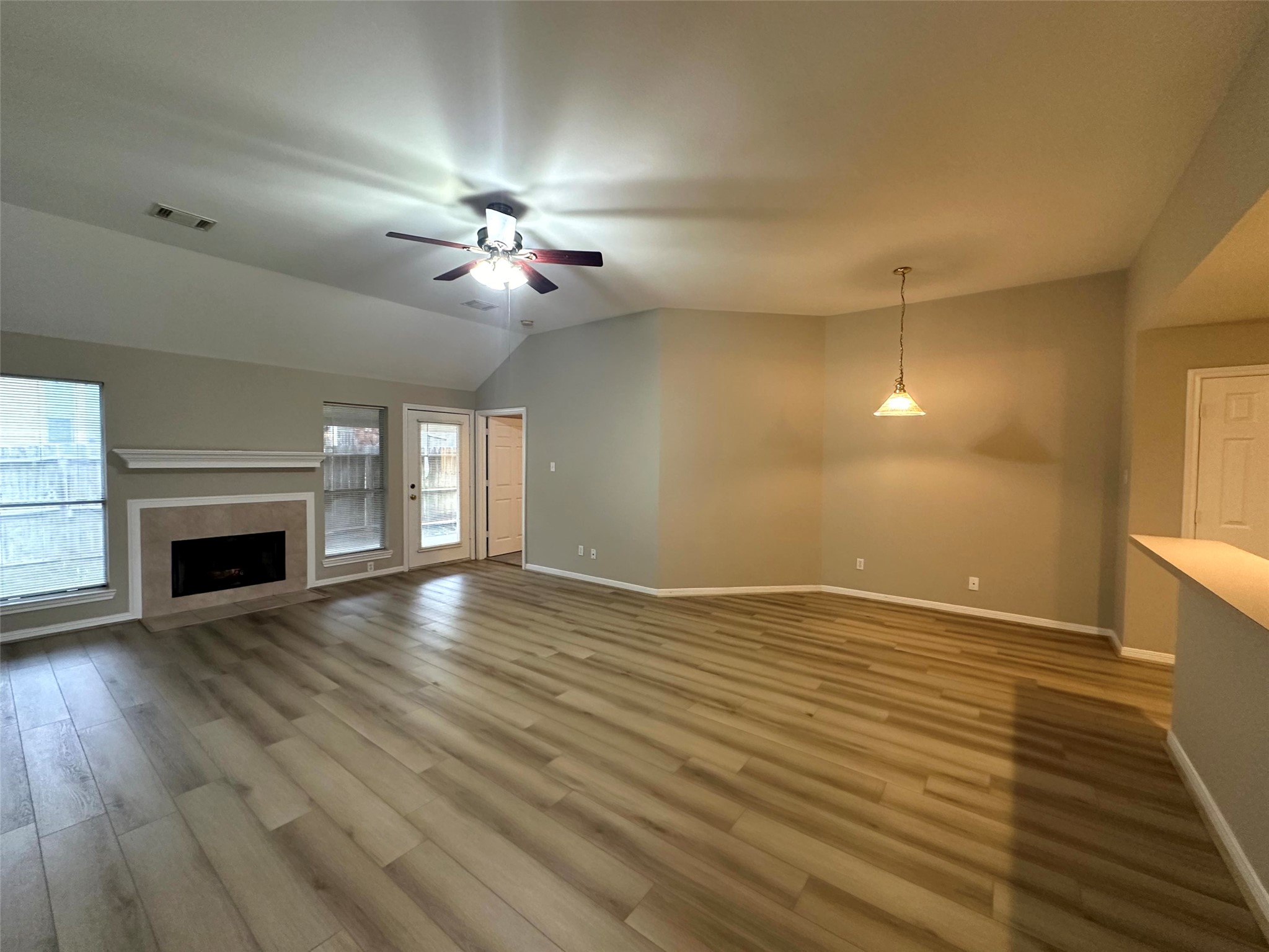 227 Cool Cove Property Photo 3