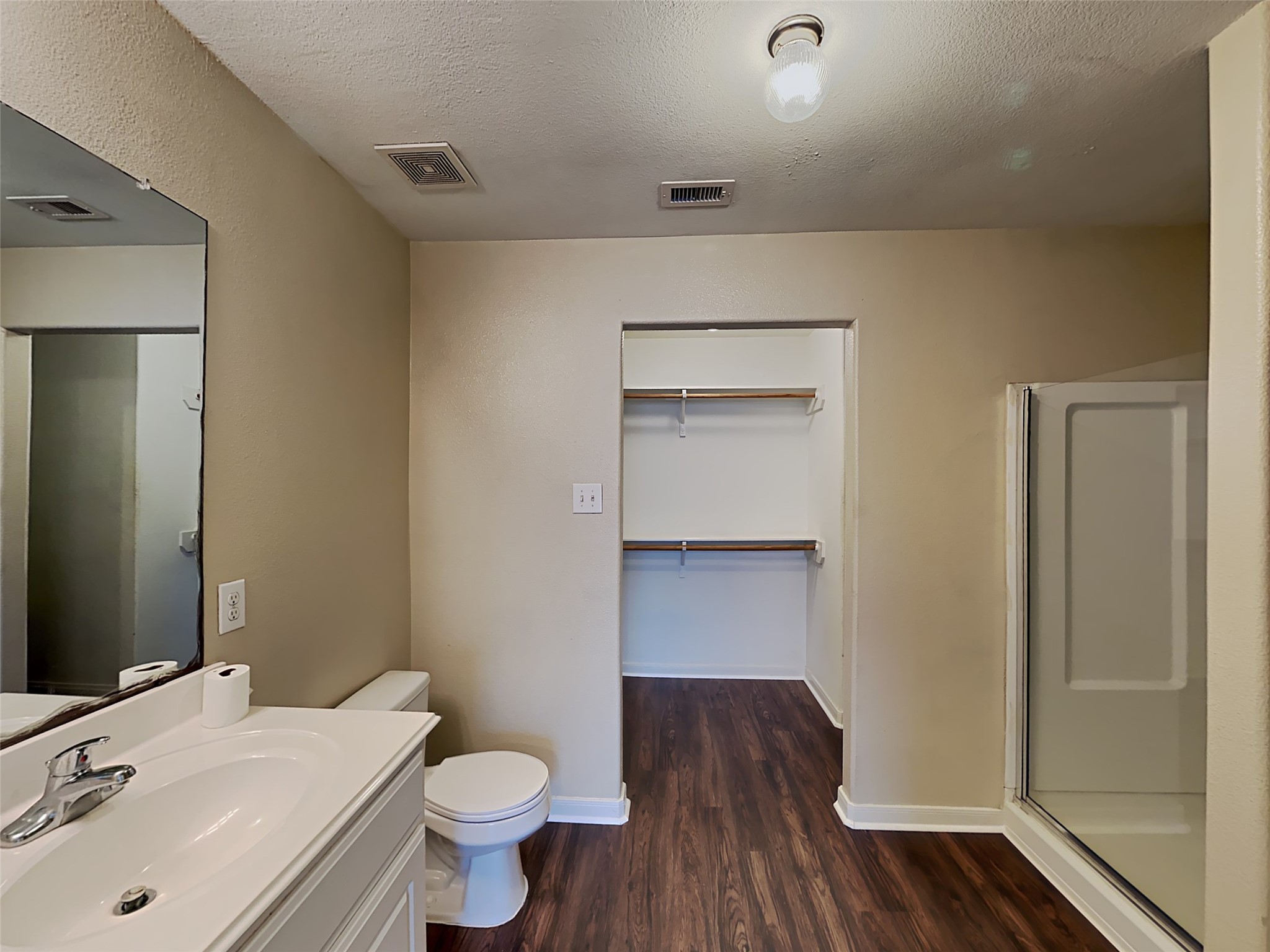 4615 Snowdrop Court Property Photo 8