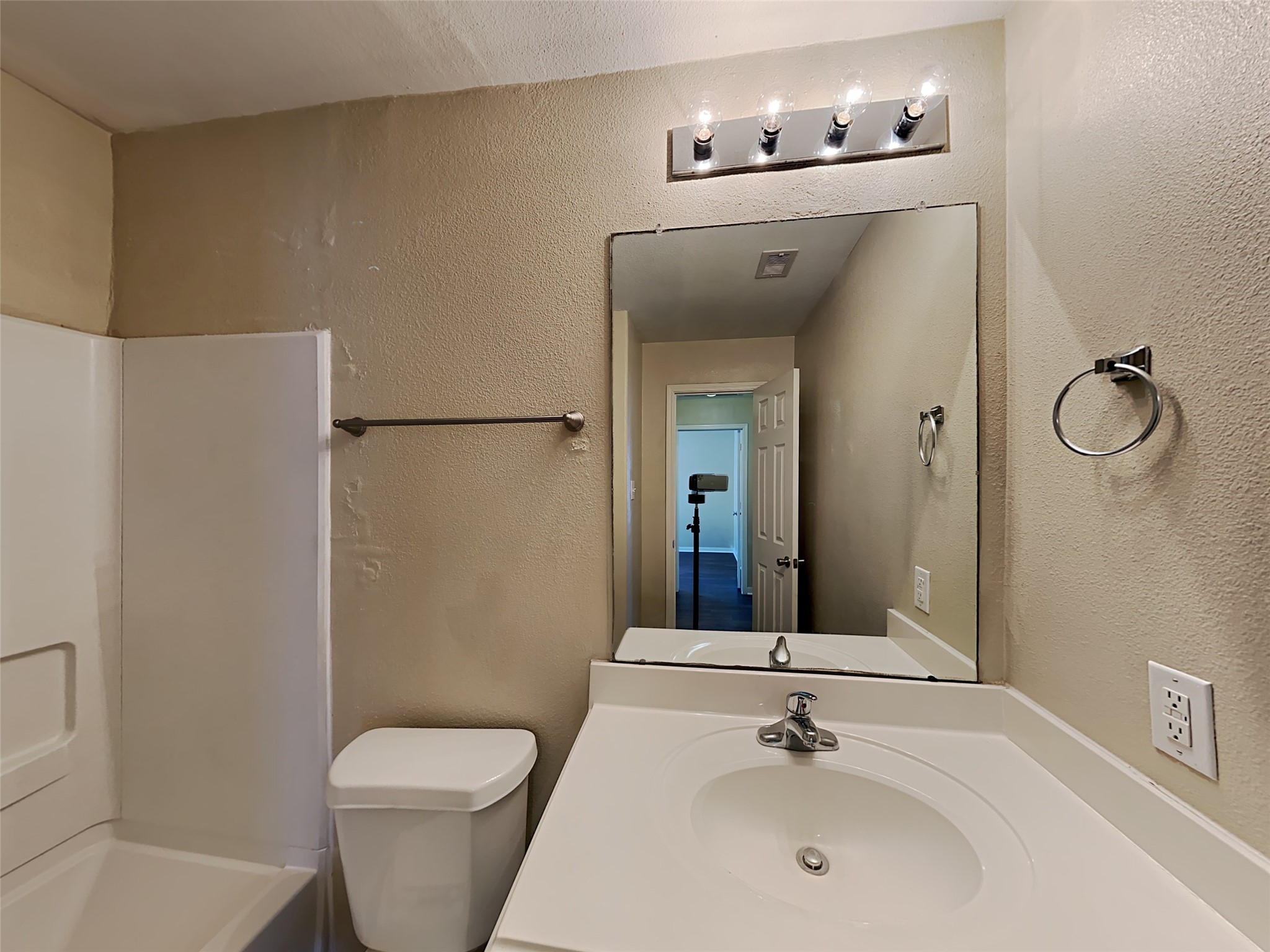 4615 Snowdrop Court Property Photo 11