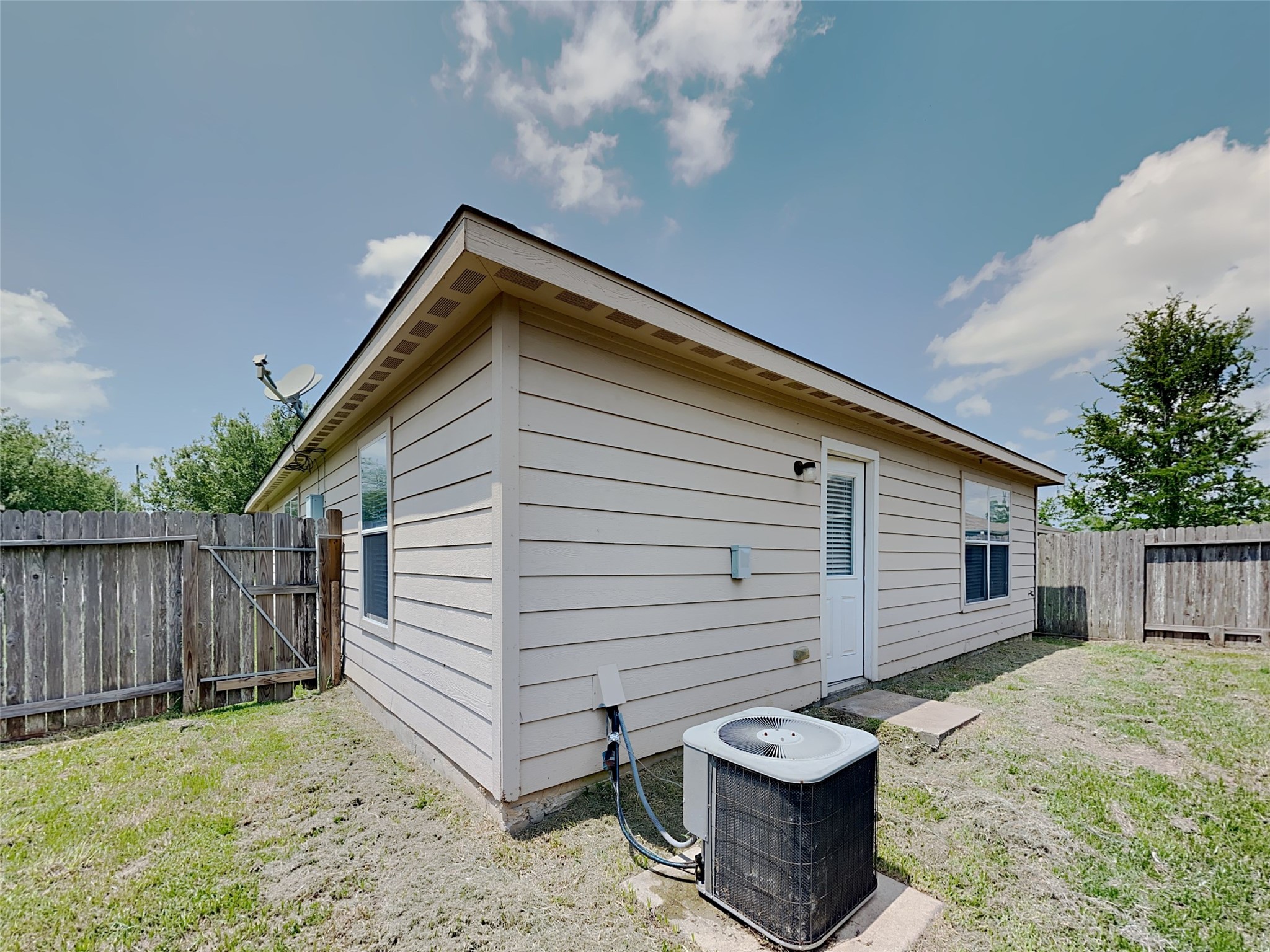 4615 Snowdrop Court Property Photo 16