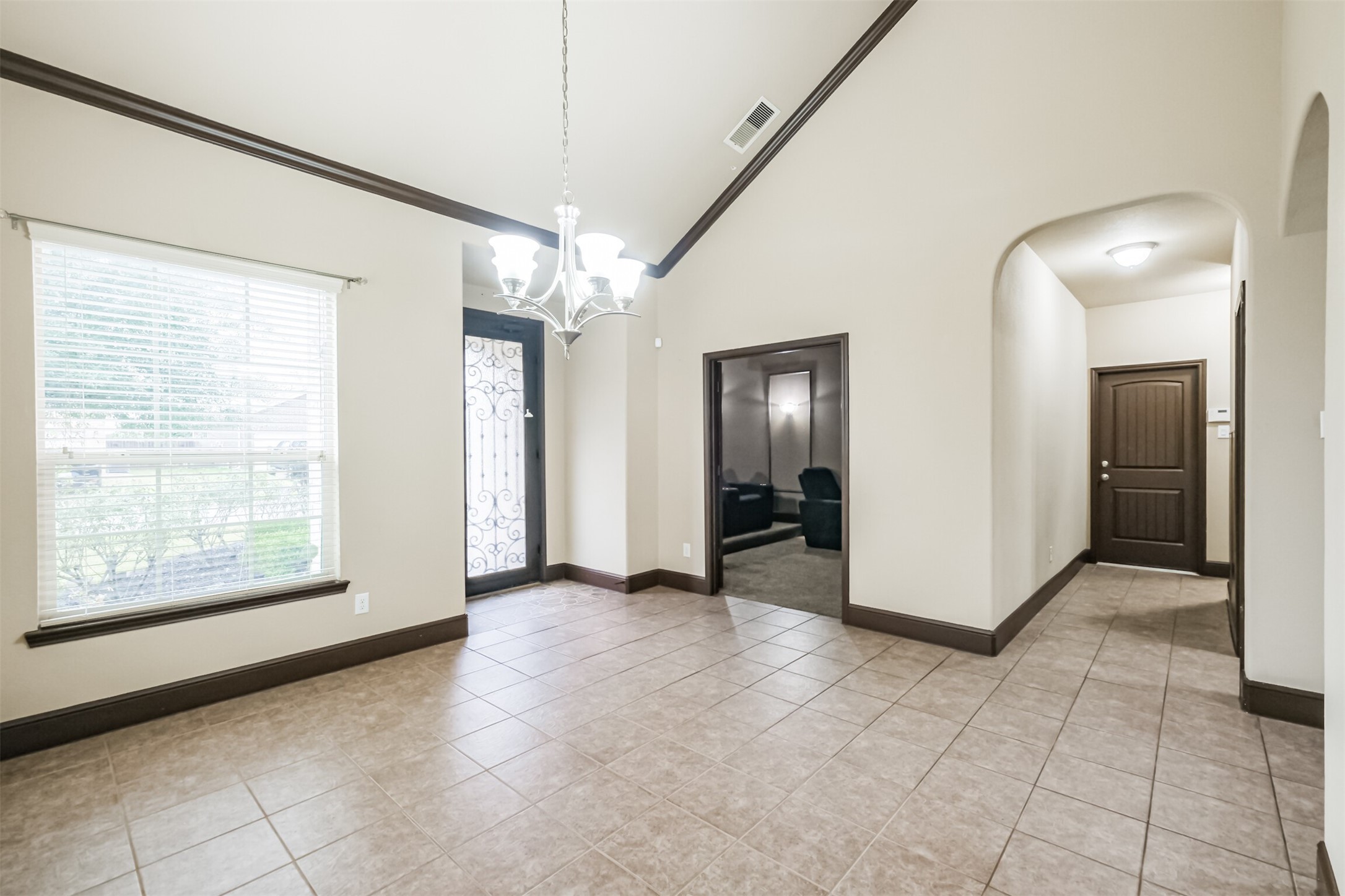 2606 Maverick Park Lane Property Photo 6