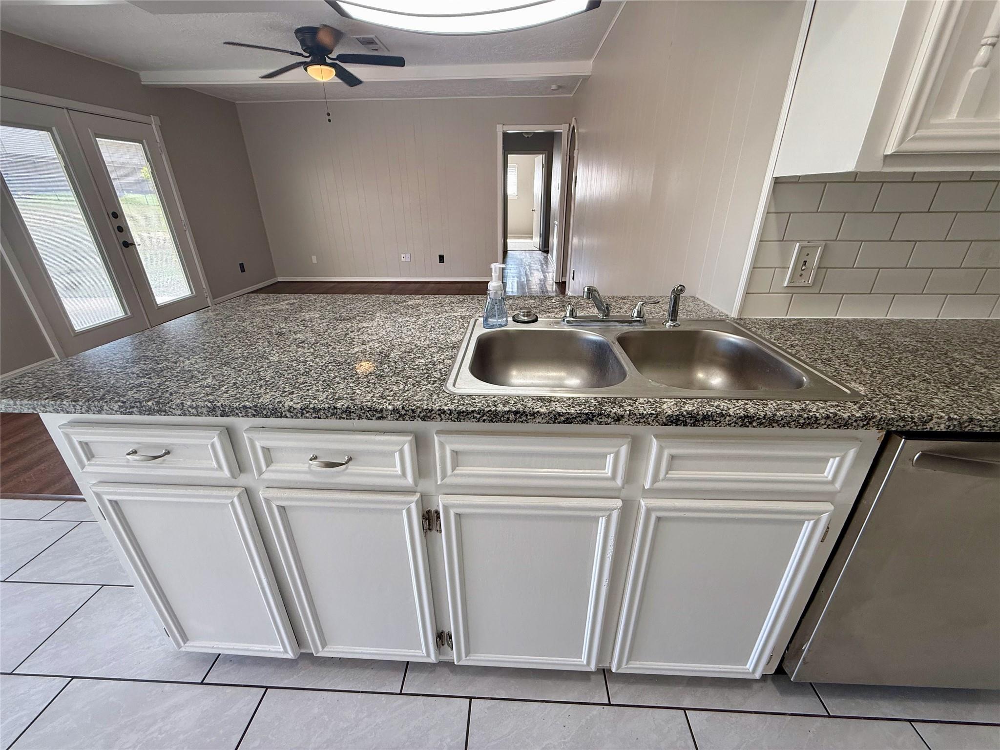 25114 Spring Ridge Drive Property Photo 12