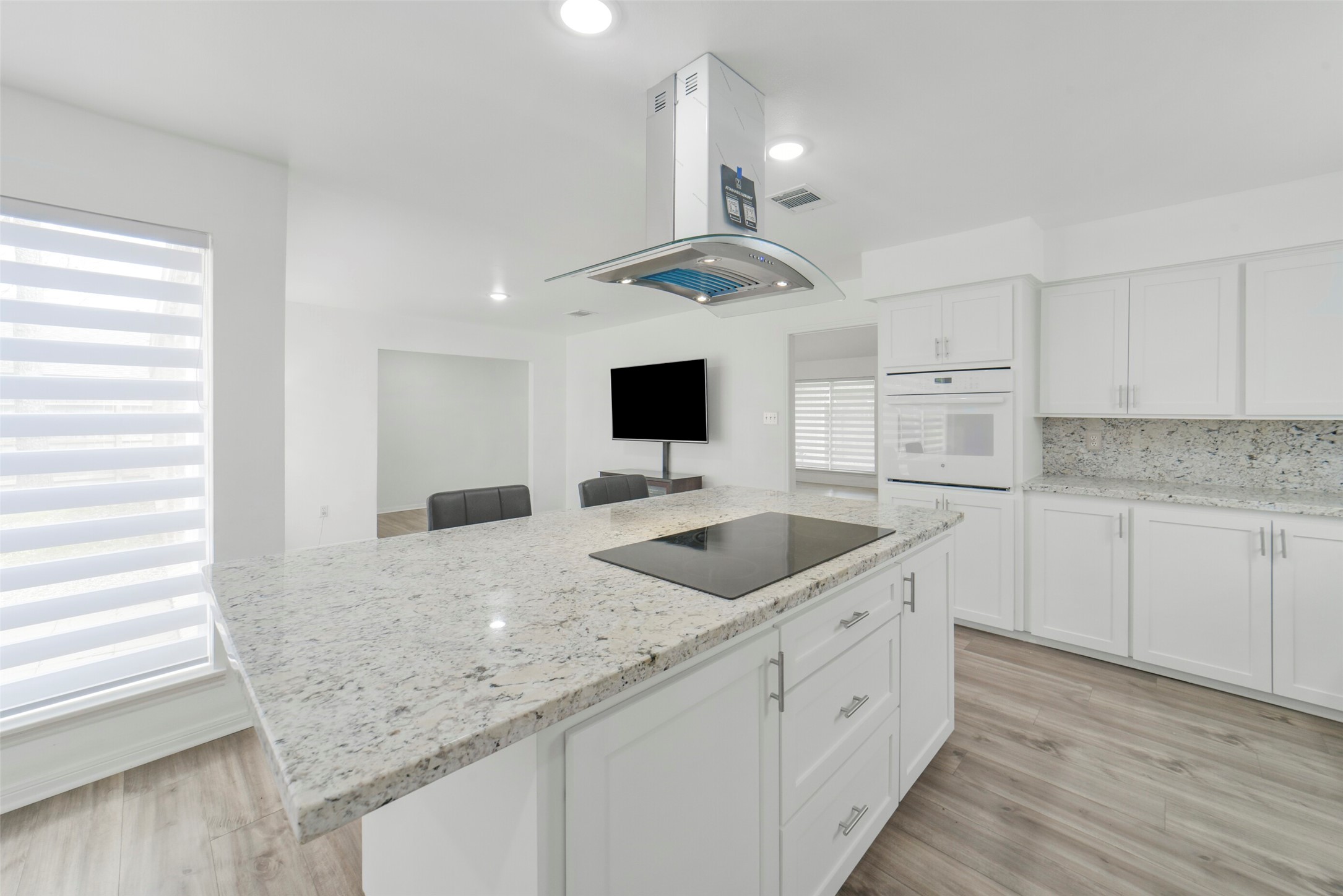 1823 Cherry Bend Drive Property Photo 19