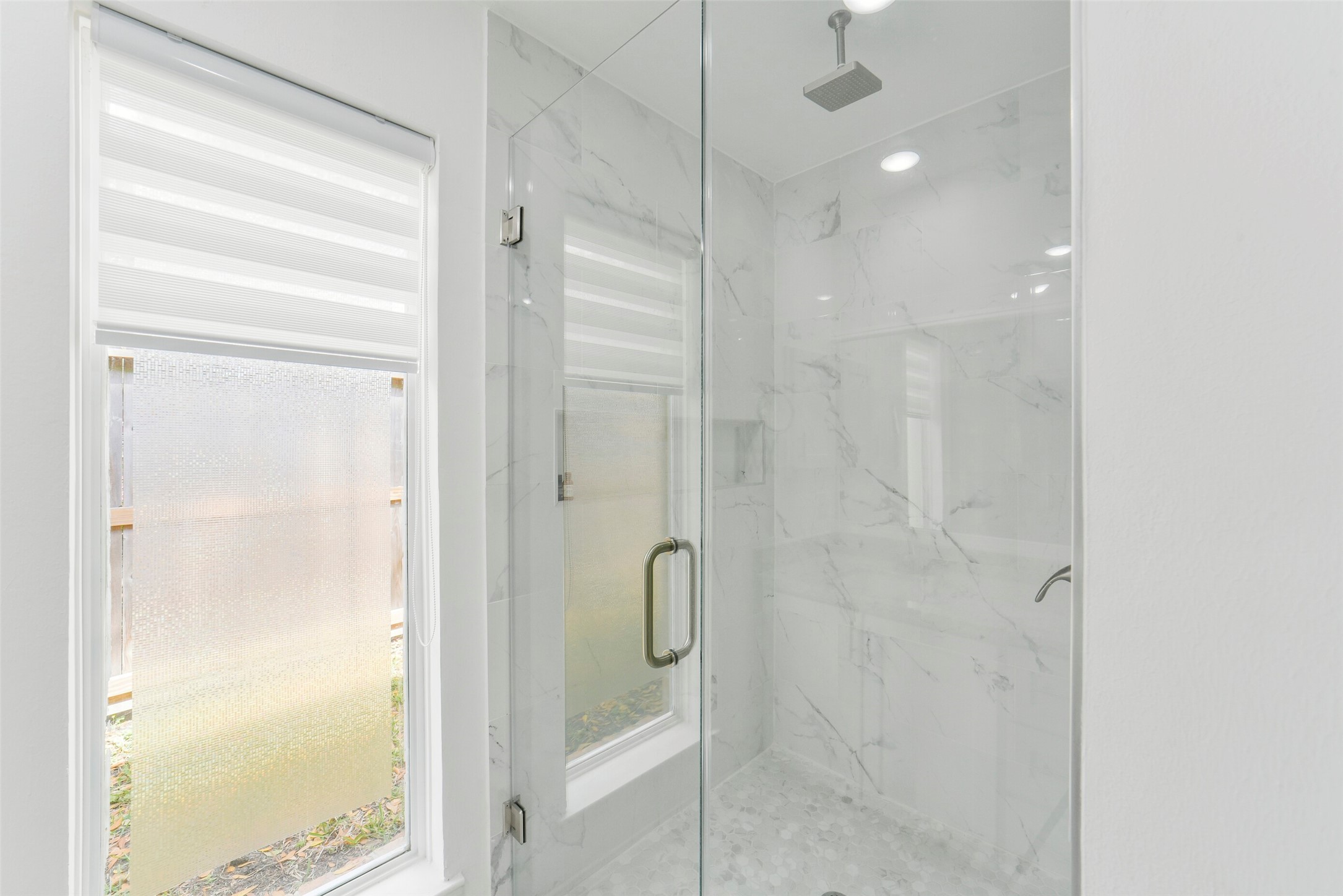 1823 Cherry Bend Drive Property Photo 30