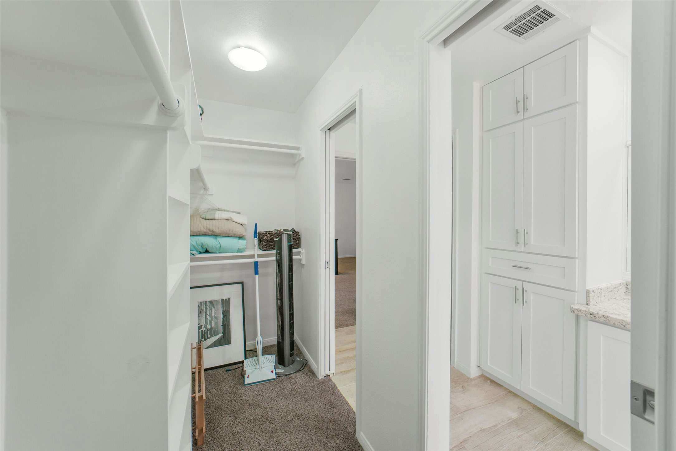 1823 Cherry Bend Drive Property Photo 32