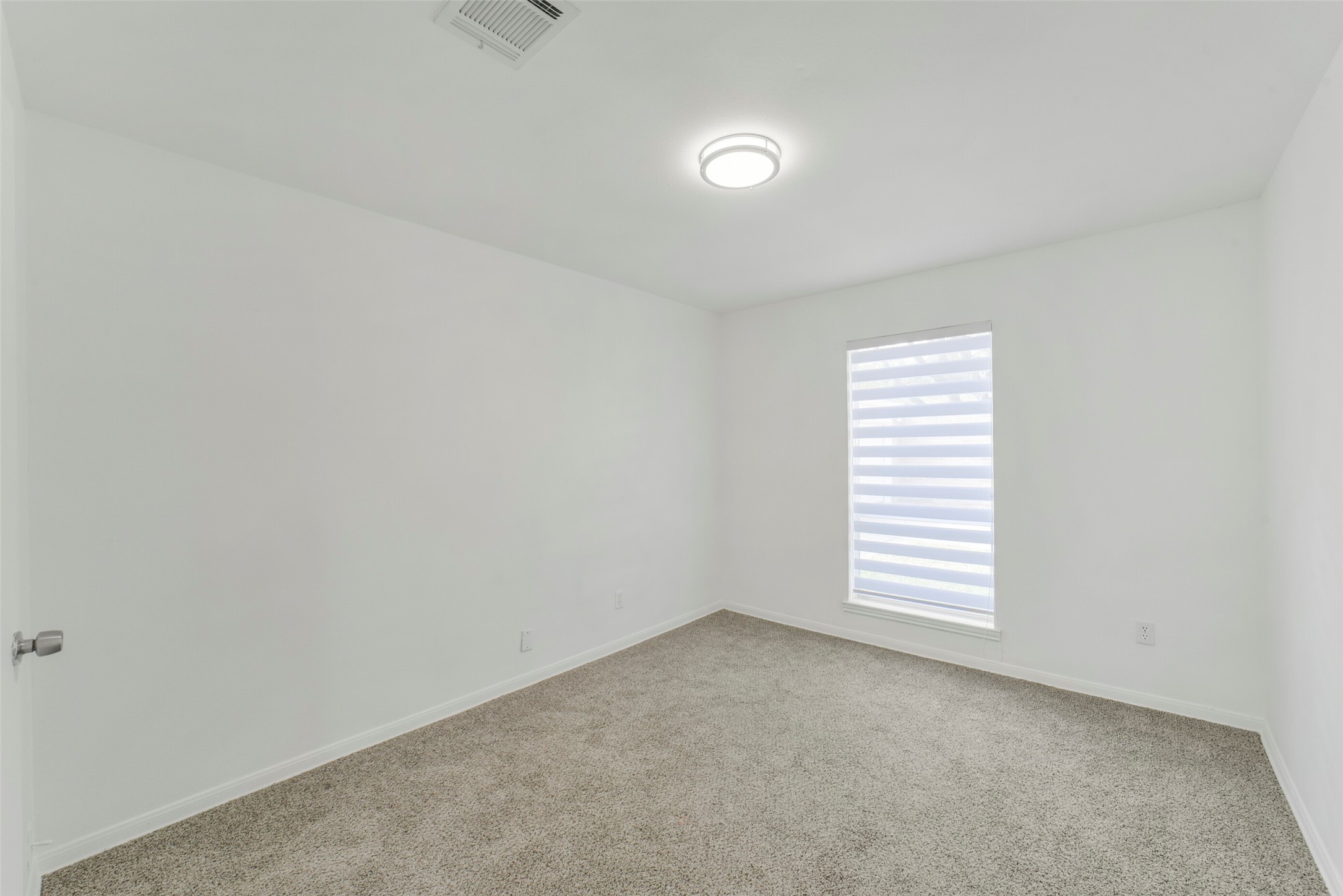 1823 Cherry Bend Drive Property Photo 34