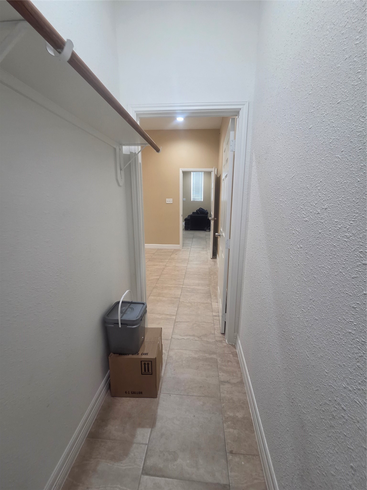 5713 Gulf Freeway B Property Photo 8