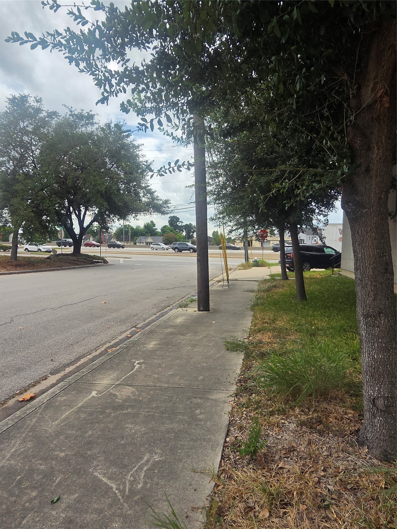 5713 Gulf Freeway B Property Photo 13