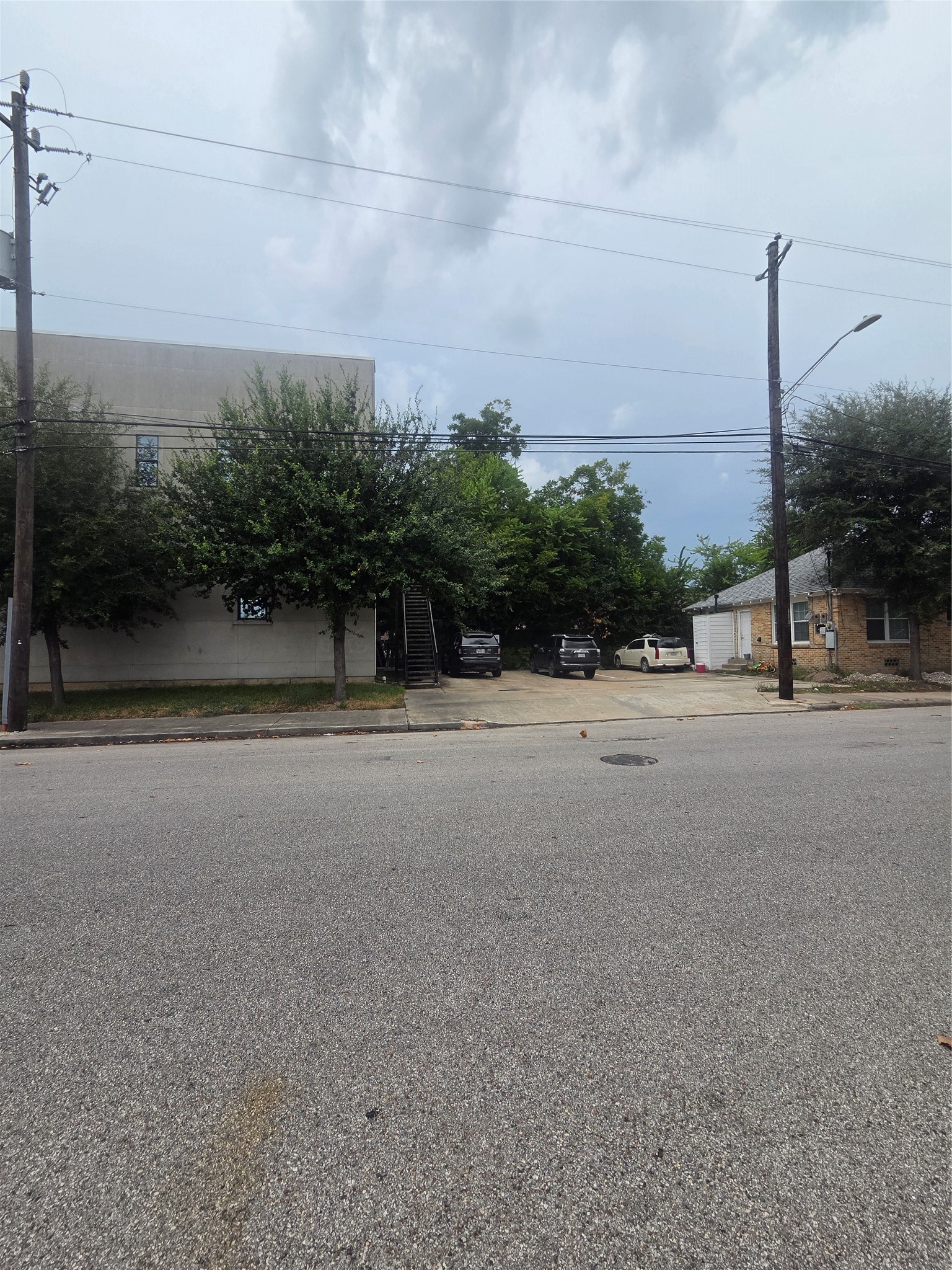 5713 Gulf Freeway B Property Photo 14