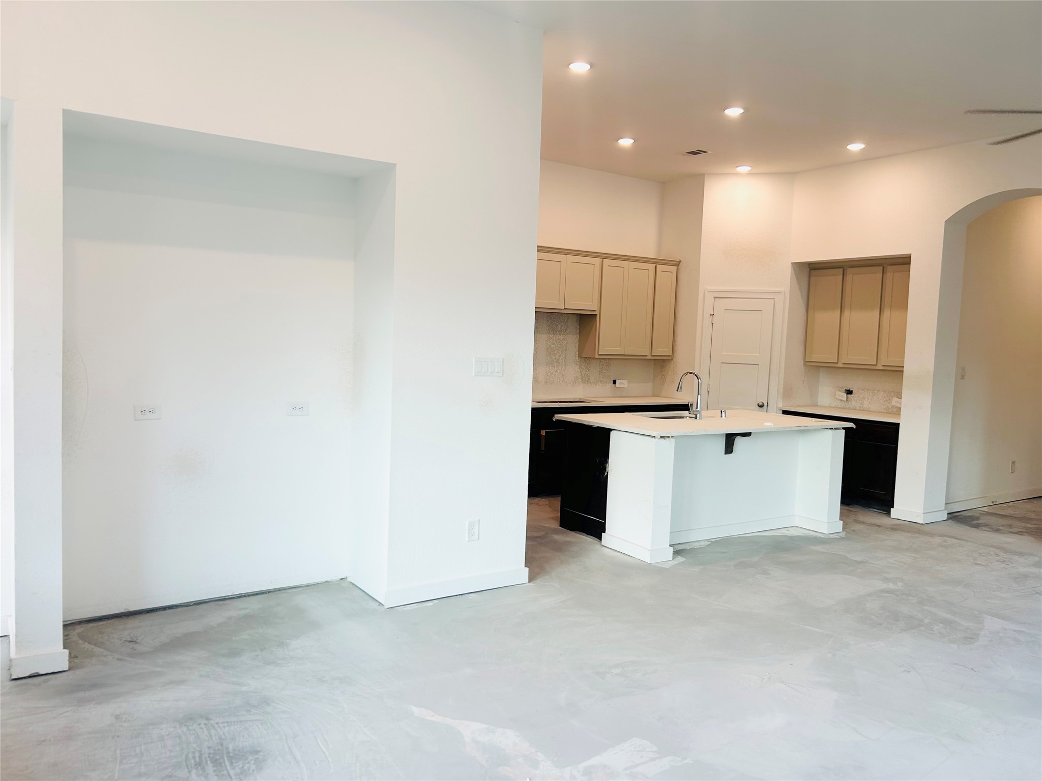 3014 Solace Springs Lane Property Photo 6