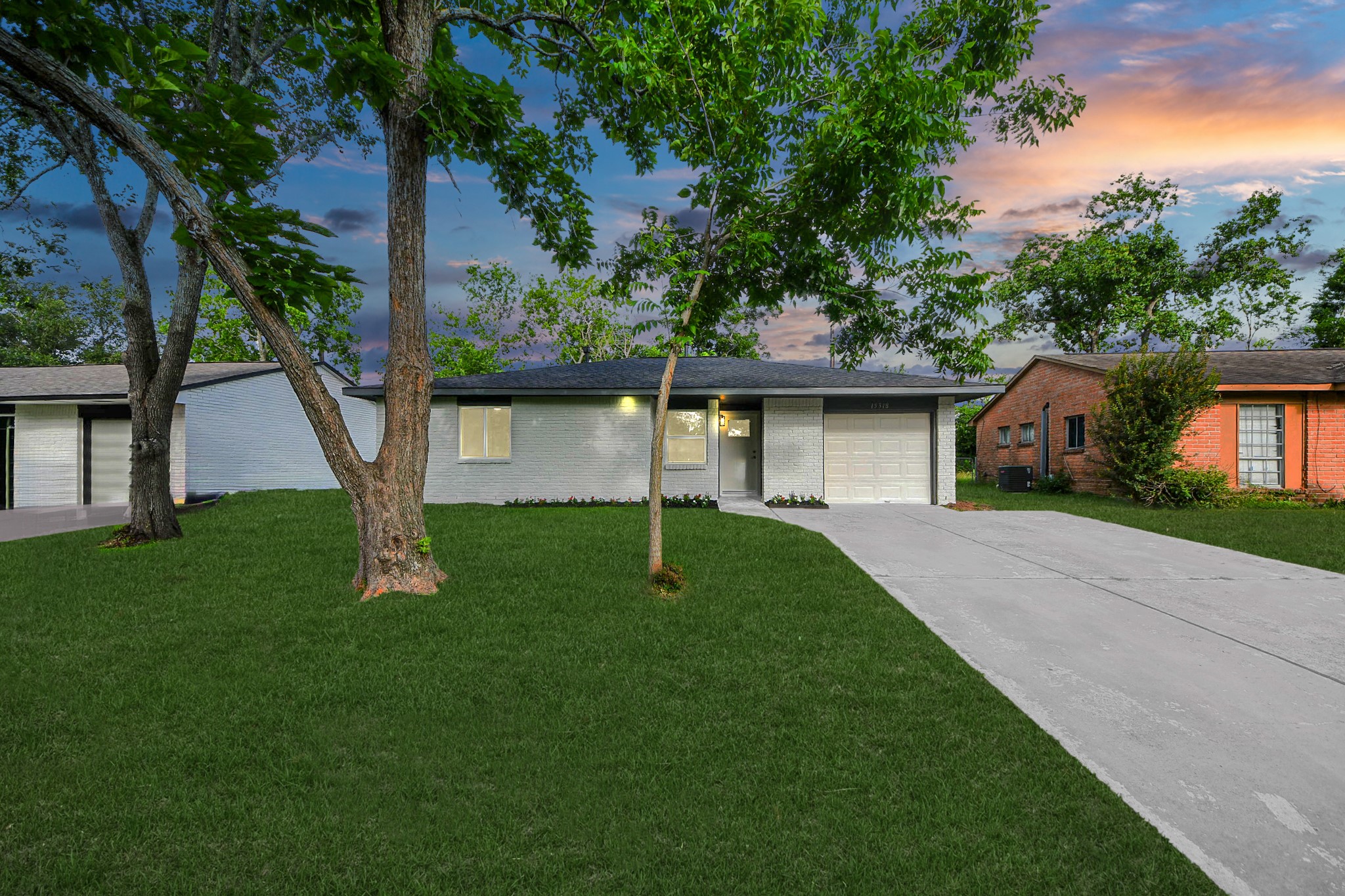 15318 Corsair Road Property Photo 1