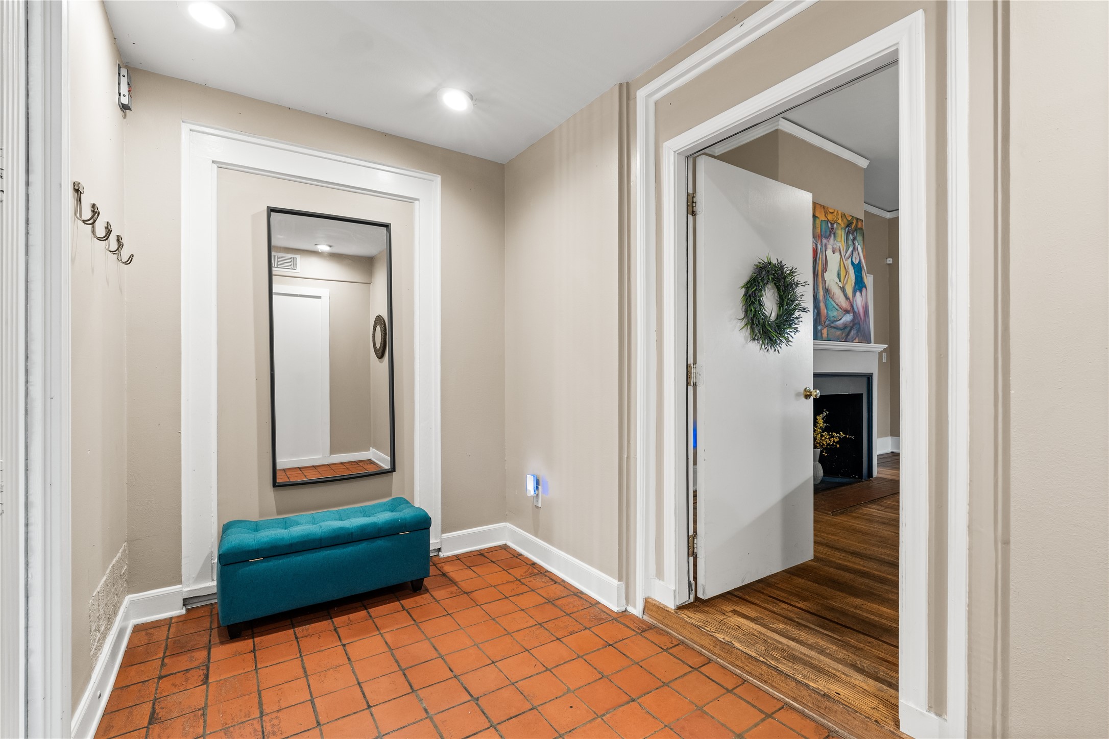 1202 Hawthorne Street Property Photo 2