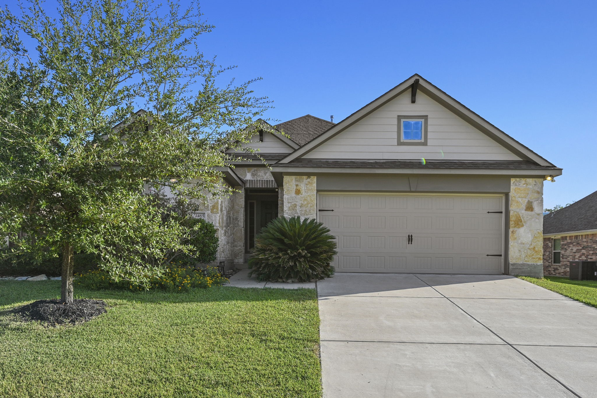 3465 Lockett Hall Circle Property Photo 1