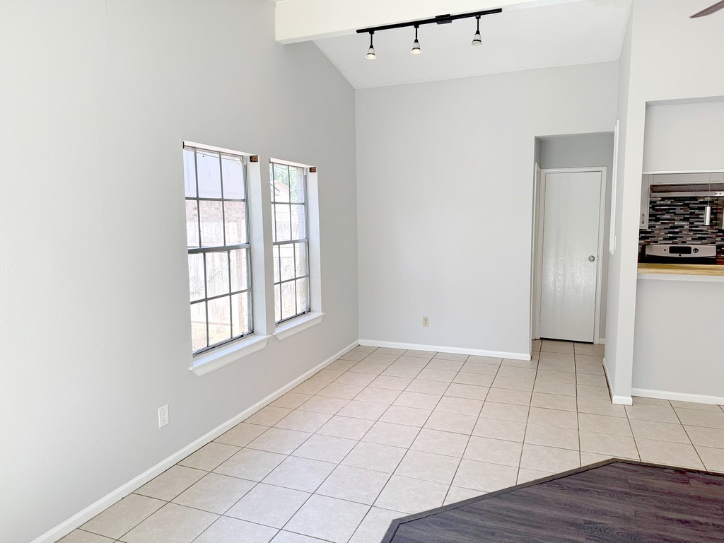 28 Rockfern Court Property Photo 8