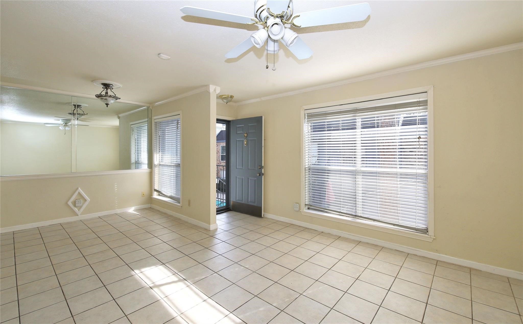 6202 Skyline 32 Property Photo 2