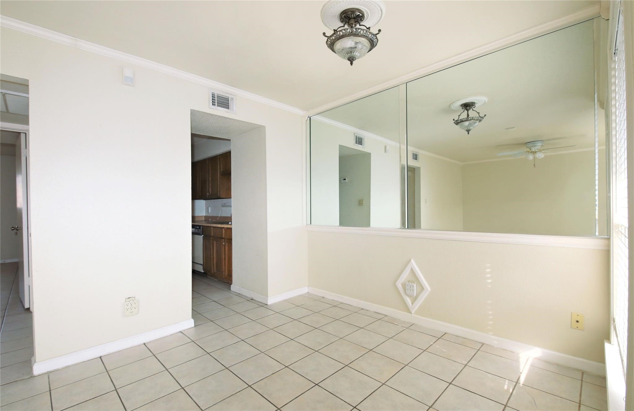 6202 Skyline 32 Property Photo 5