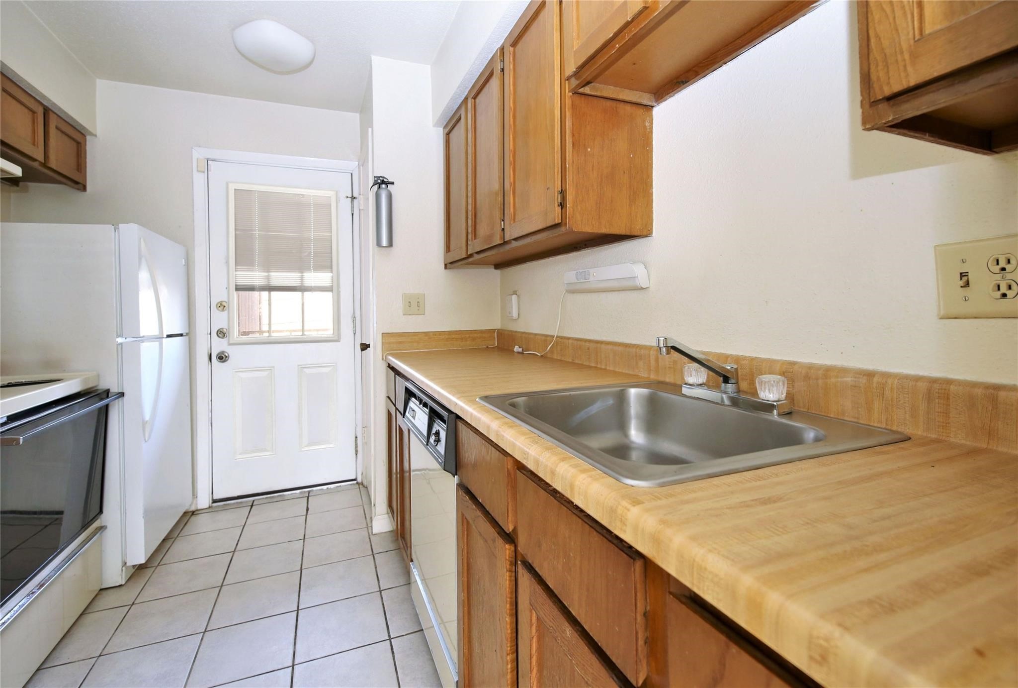 6202 Skyline 32 Property Photo 6