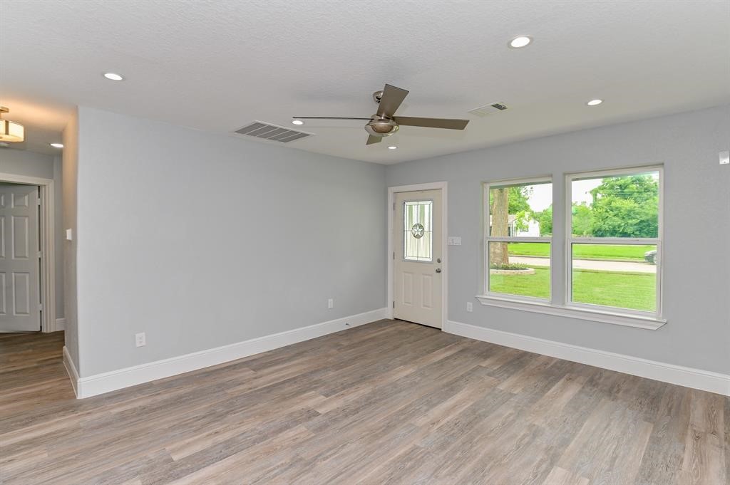 5215 Cosby Street Property Photo 2
