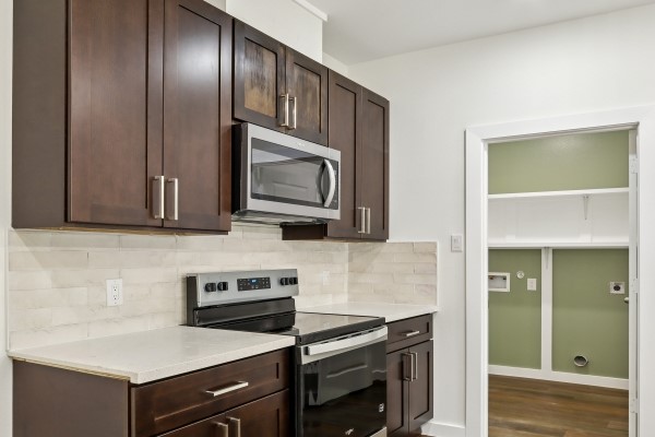527 Autumn Lane Property Photo 11