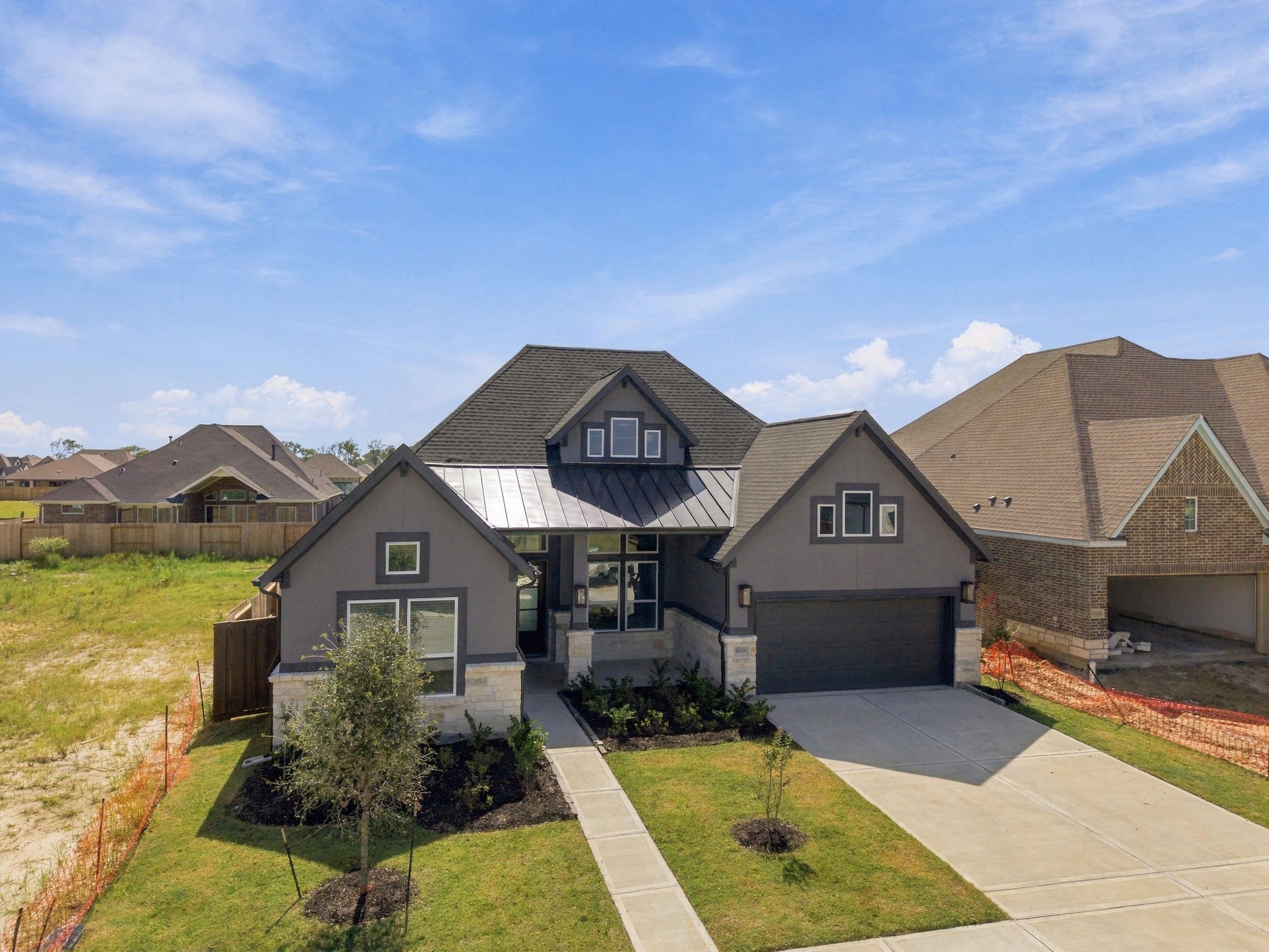 12219 Denham Drive Property Photo 4