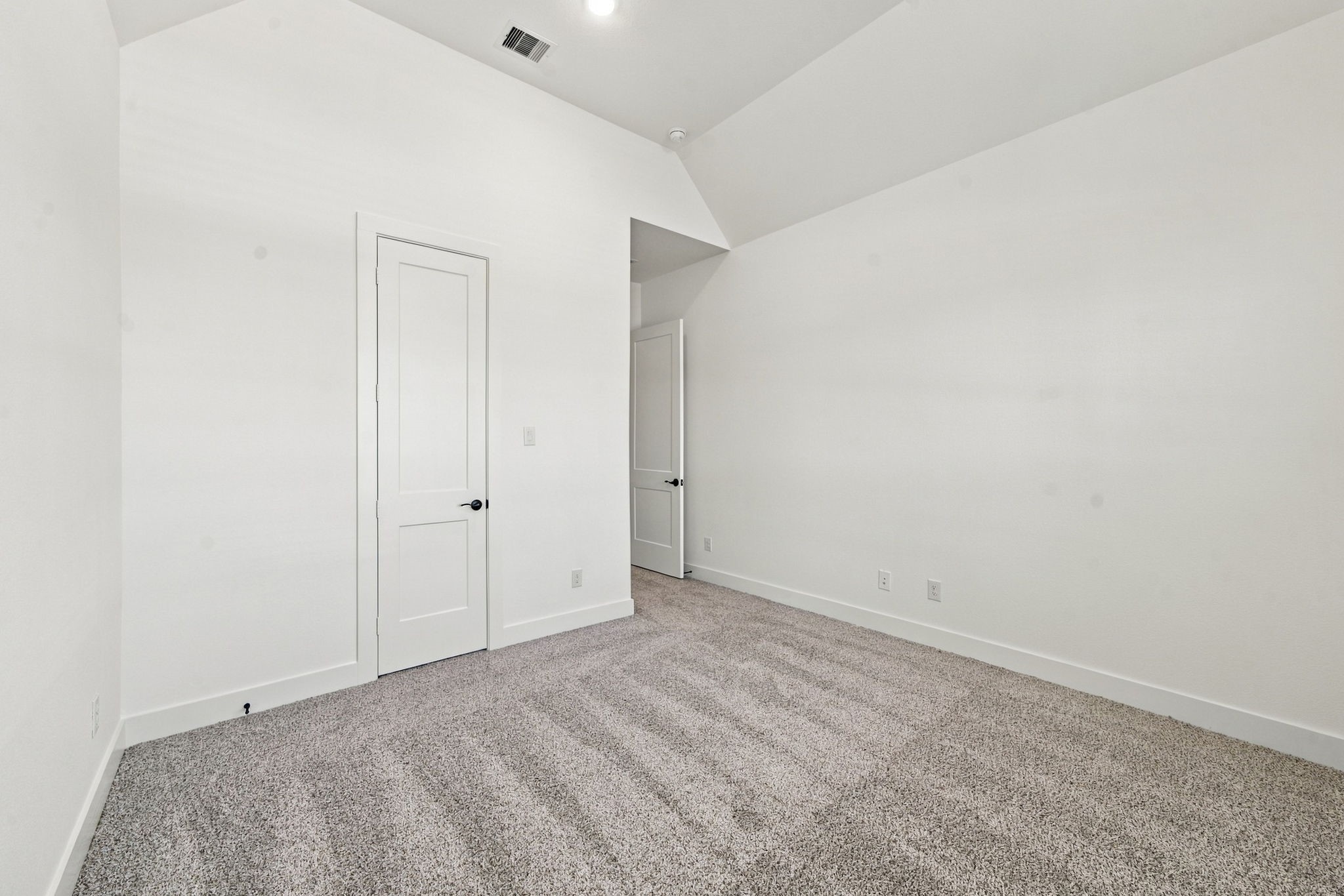 12219 Denham Drive Property Photo 11