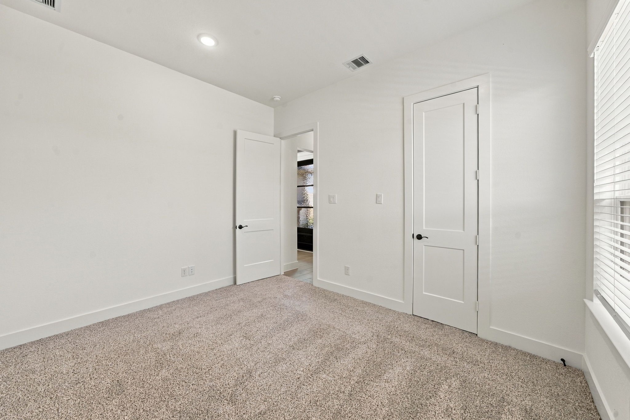 12219 Denham Drive Property Photo 13