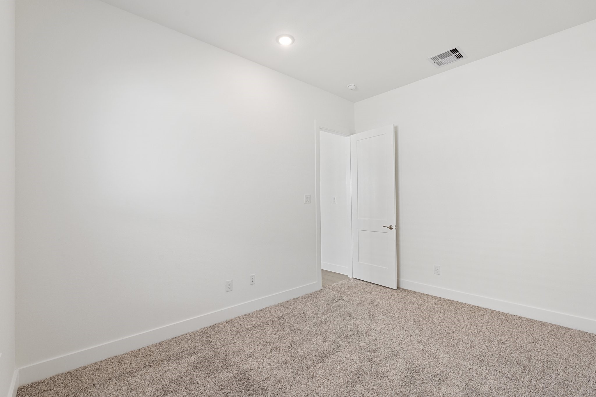 12219 Denham Drive Property Photo 21