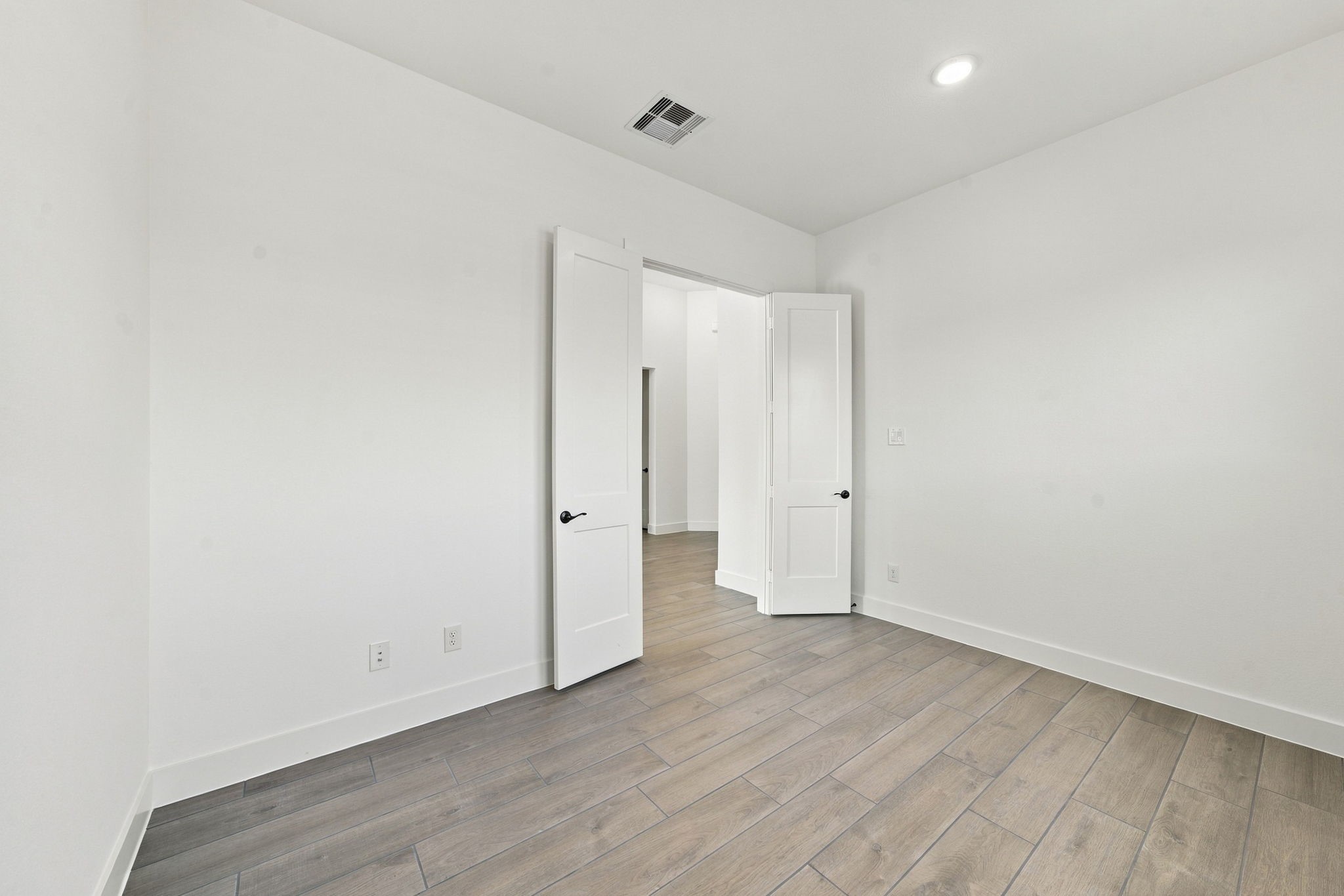 12219 Denham Drive Property Photo 29