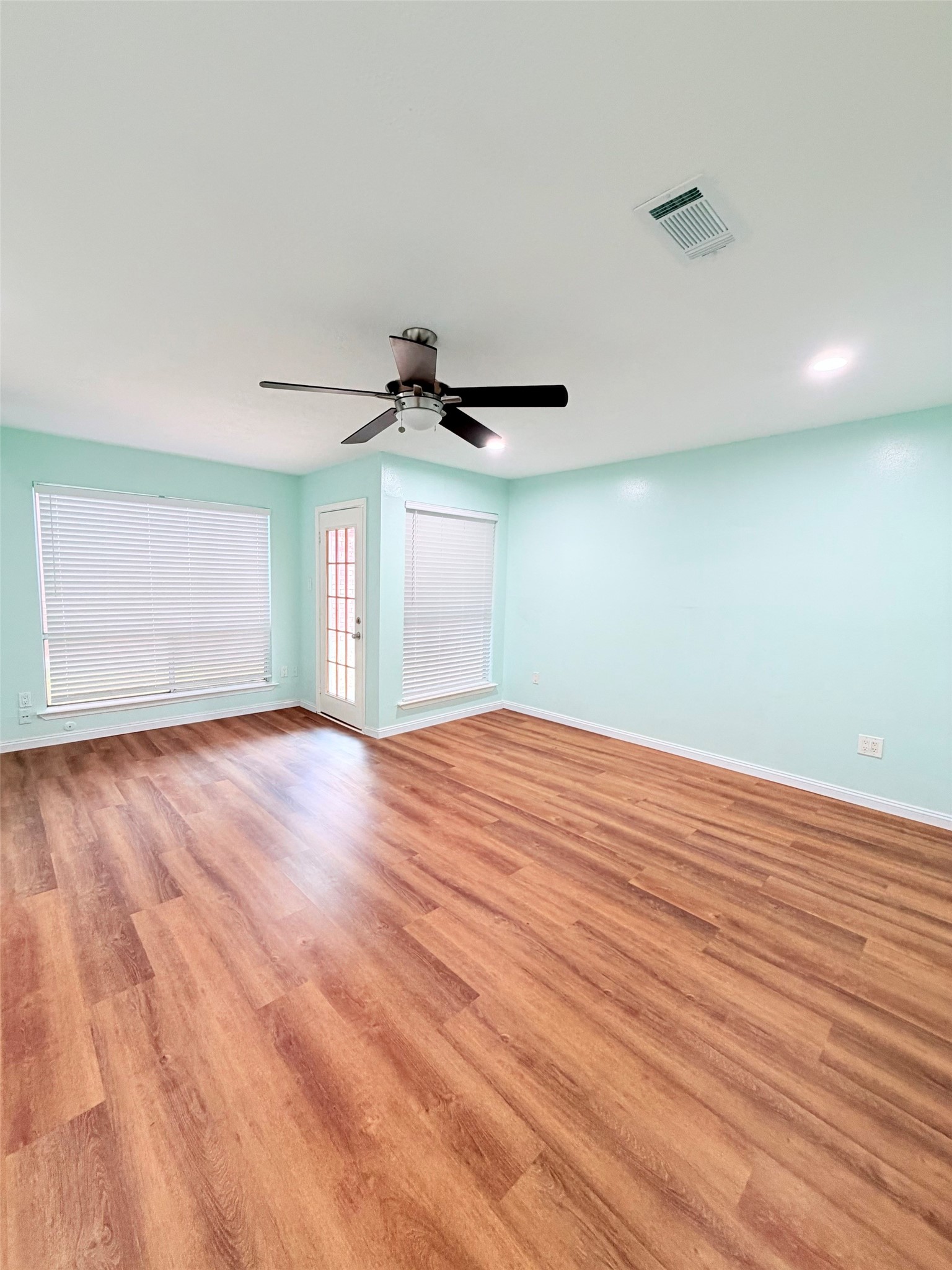 8914 Beau Monde Drive Property Photo 11